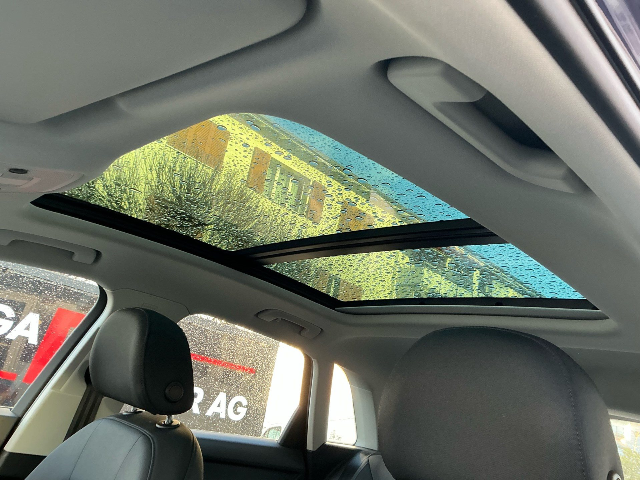 listing desktop thumbnail image 8