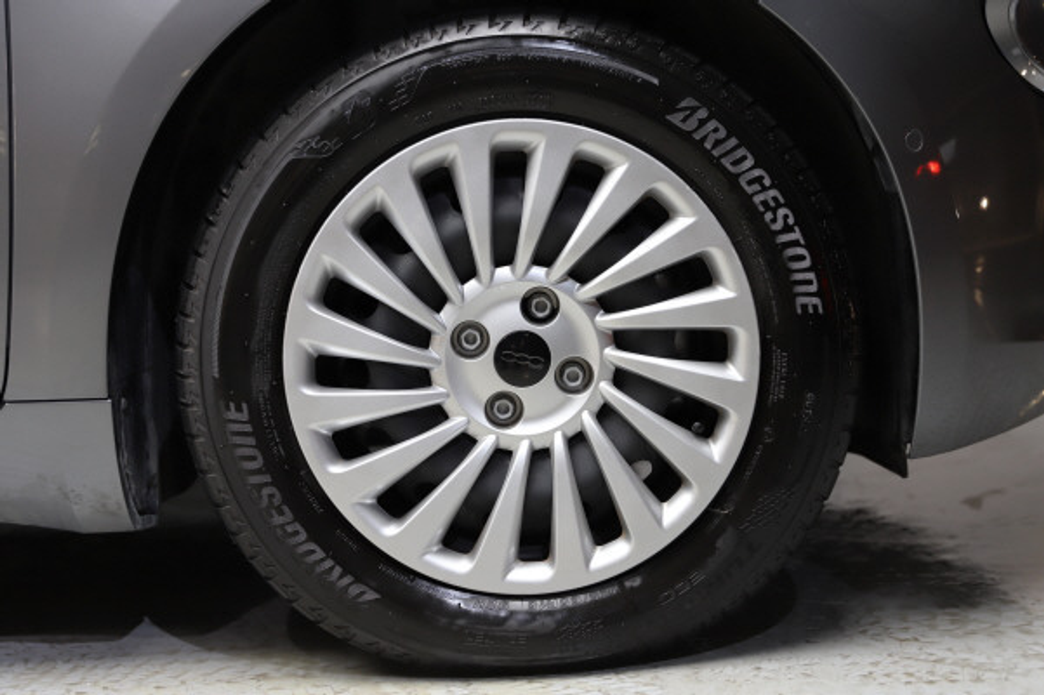 listing desktop thumbnail image 12