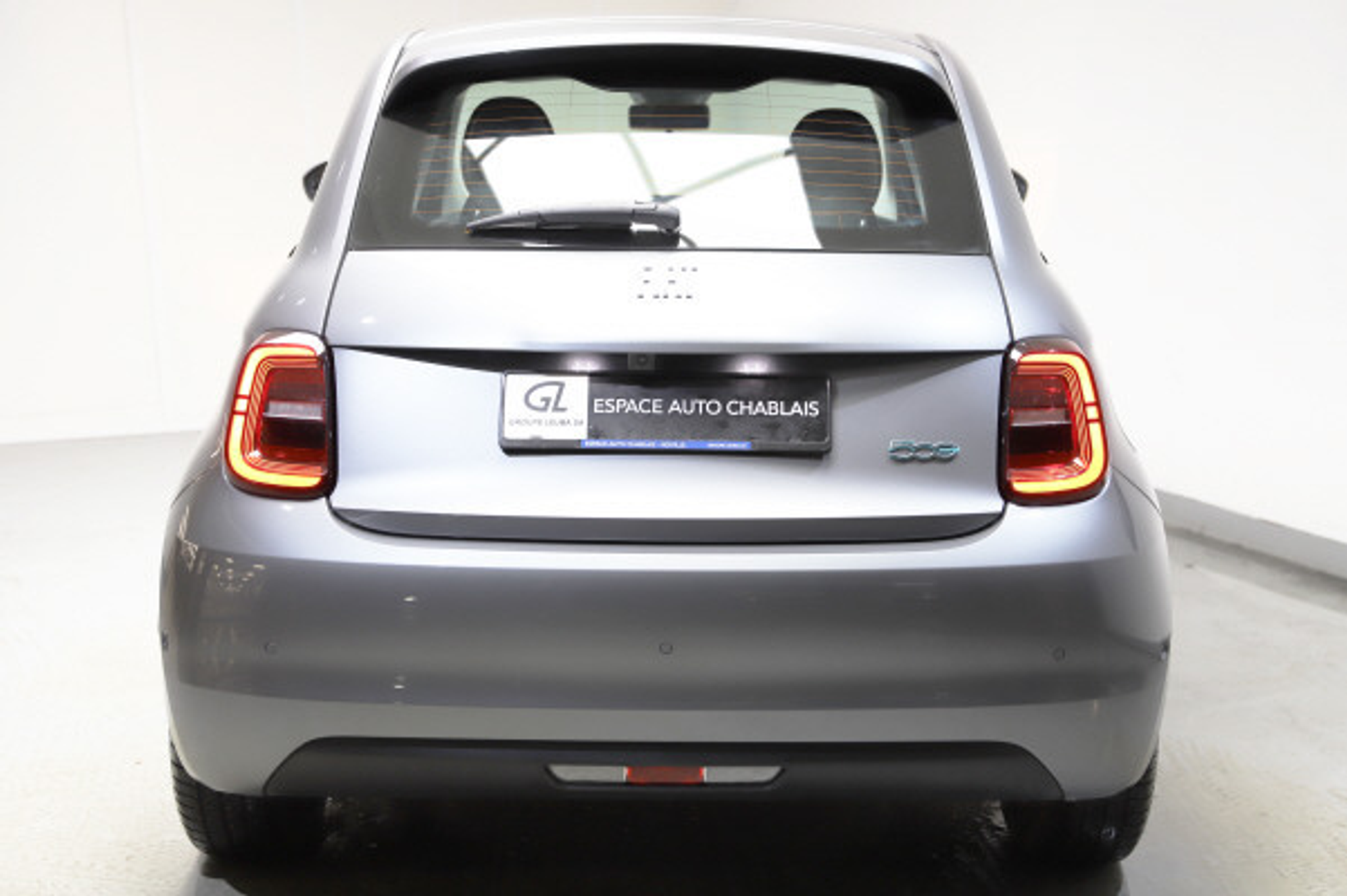 listing desktop thumbnail image 5