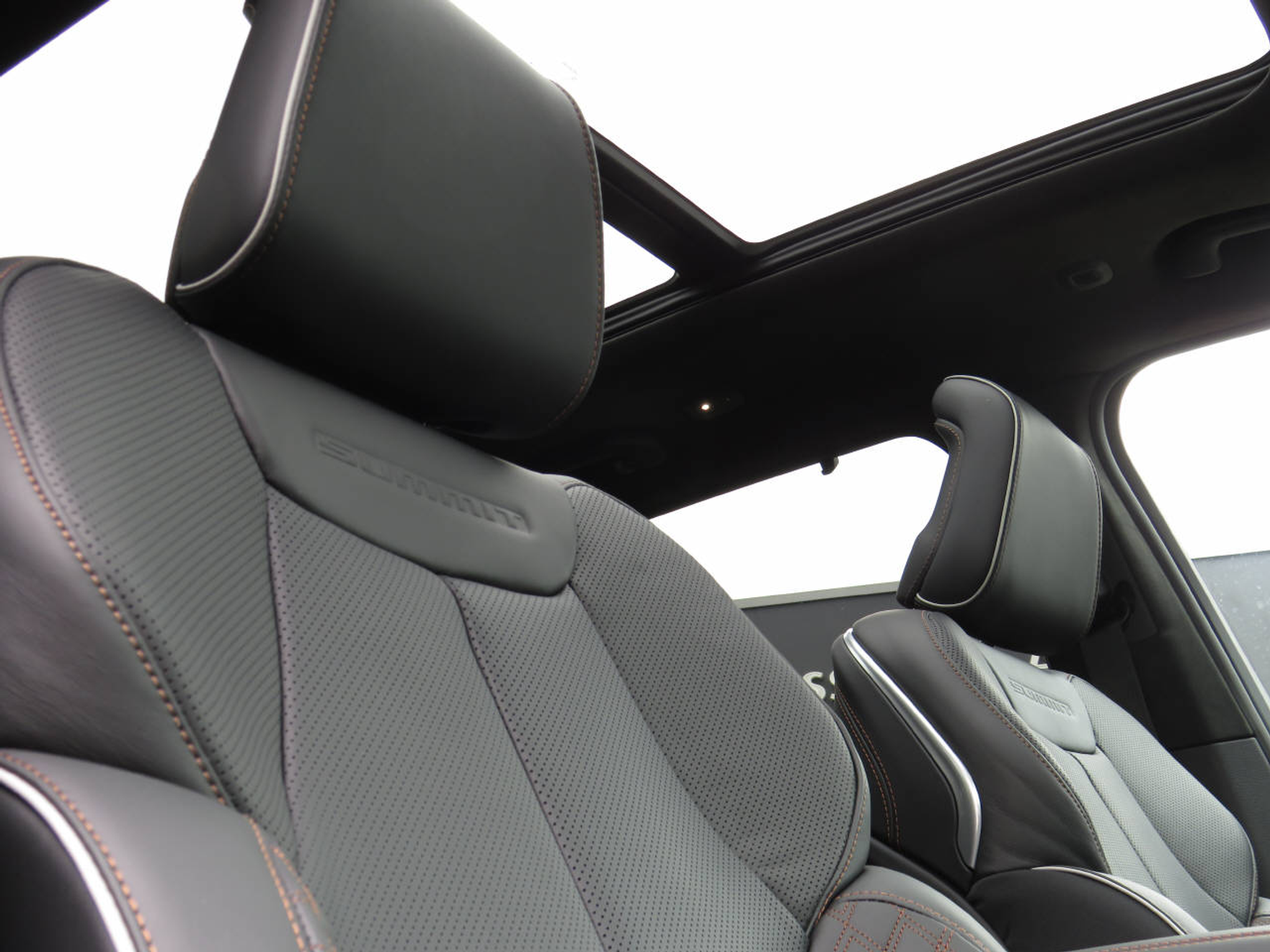 listing desktop thumbnail image 9