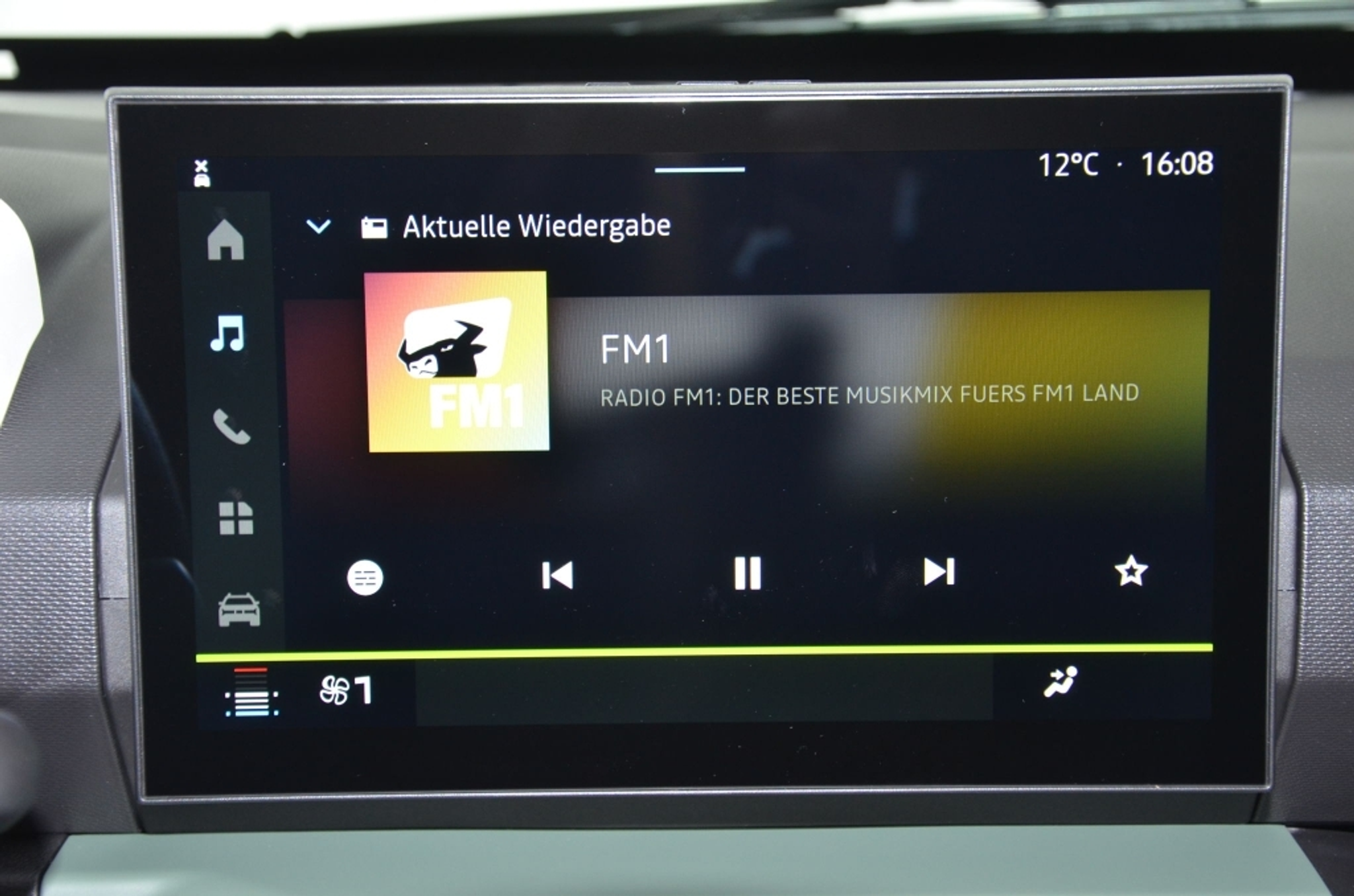 listing desktop thumbnail image 17