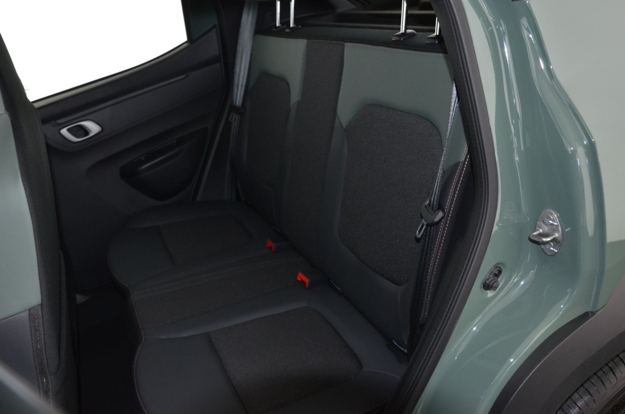 listing desktop thumbnail image 12