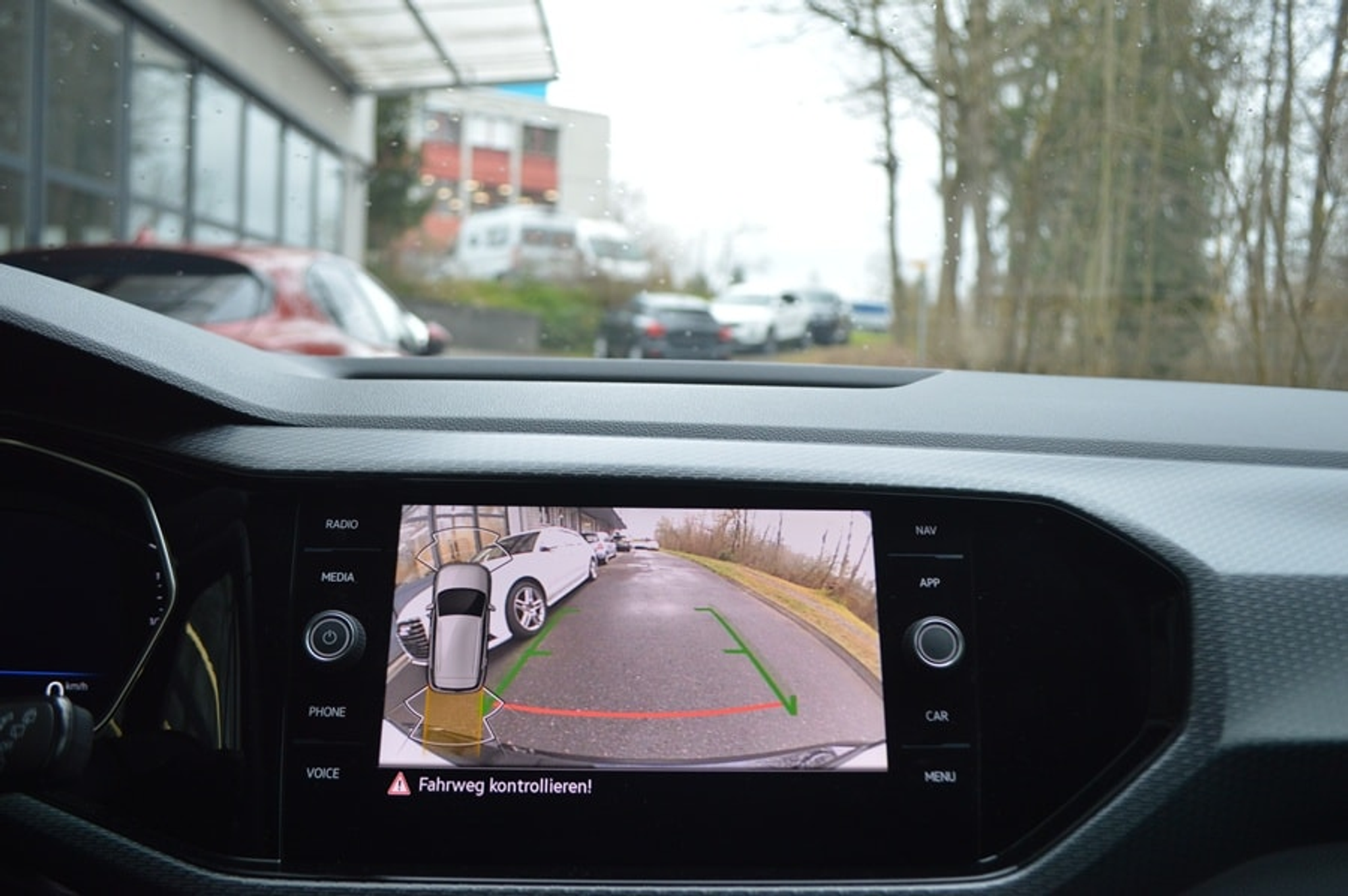 listing desktop thumbnail image 10