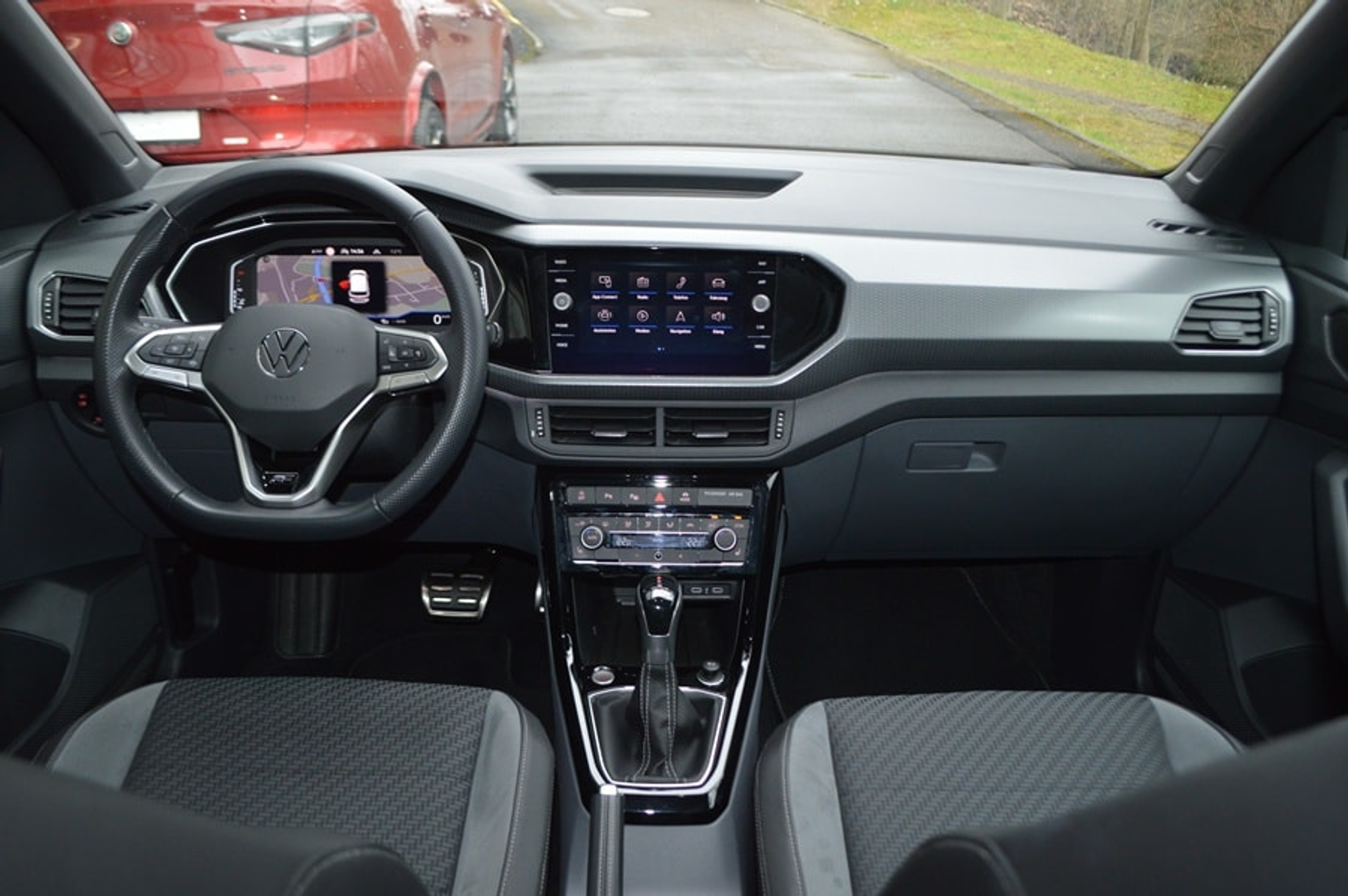 listing desktop thumbnail image 9