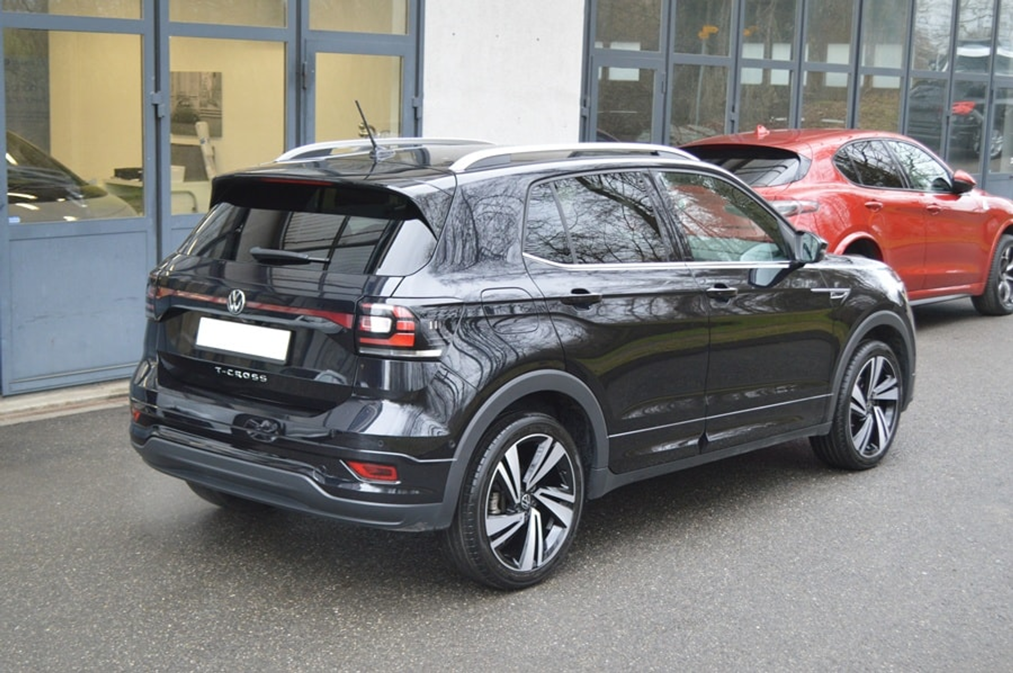 listing desktop thumbnail image 15