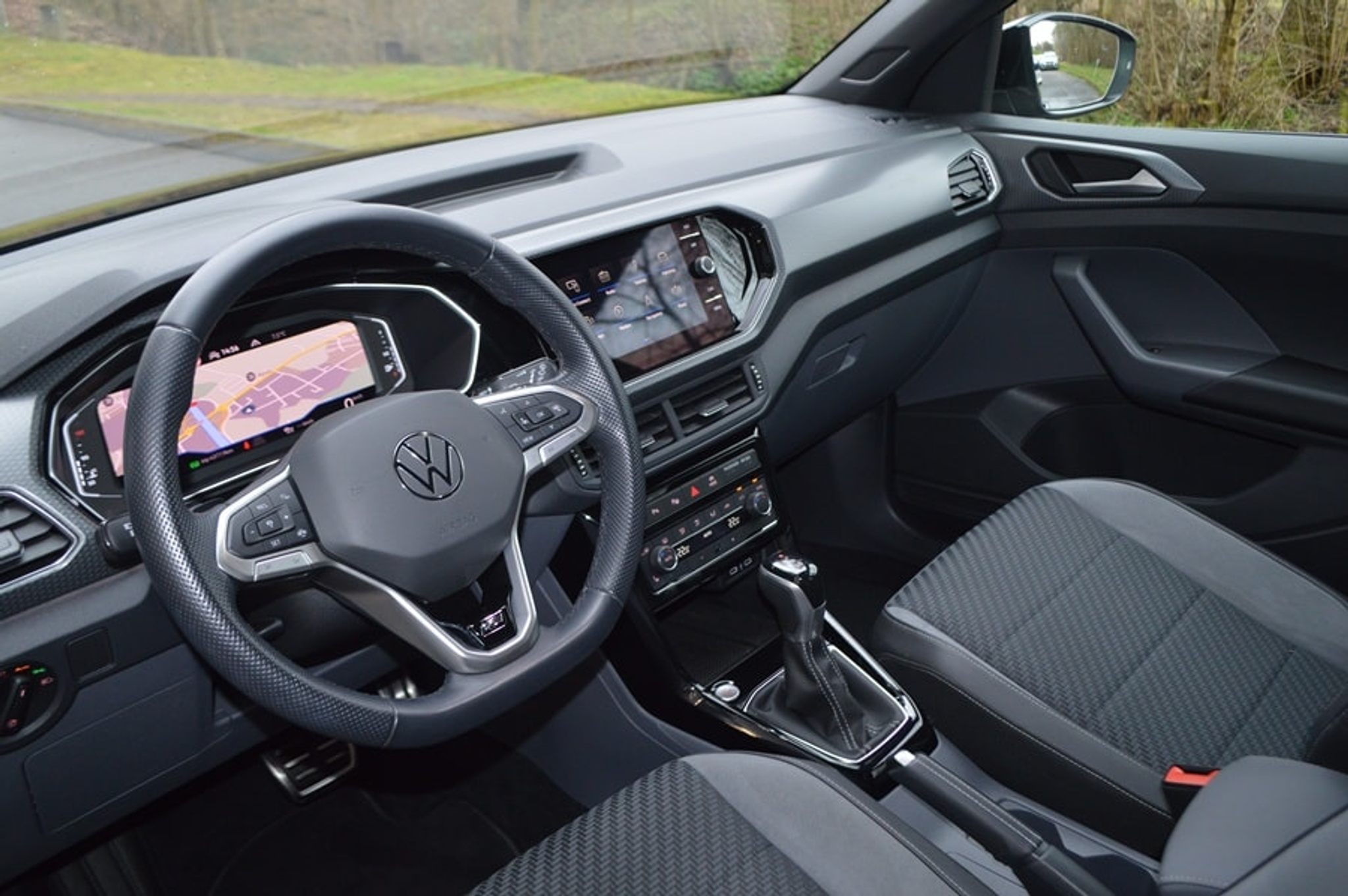 listing desktop thumbnail image 5