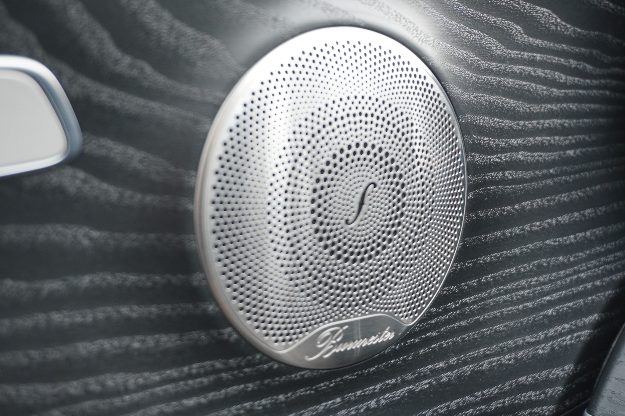 listing desktop thumbnail image 27