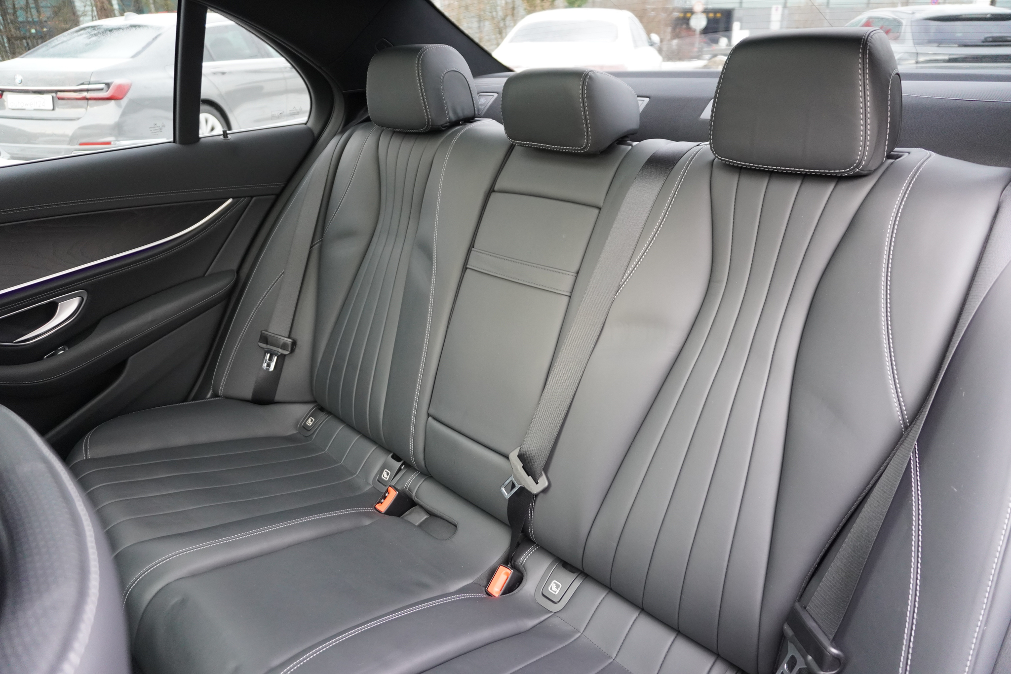 listing desktop thumbnail image 13