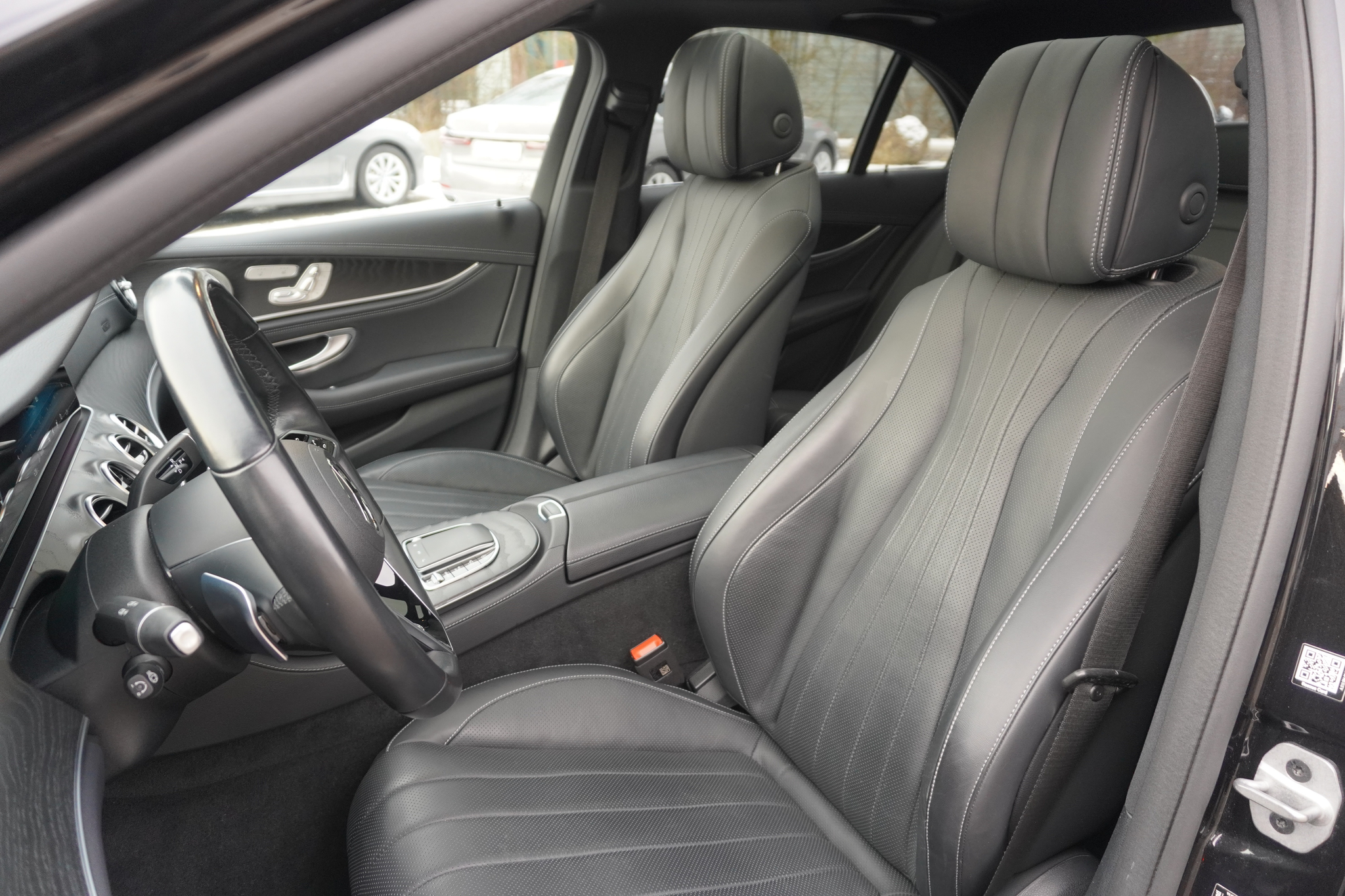 listing desktop thumbnail image 12