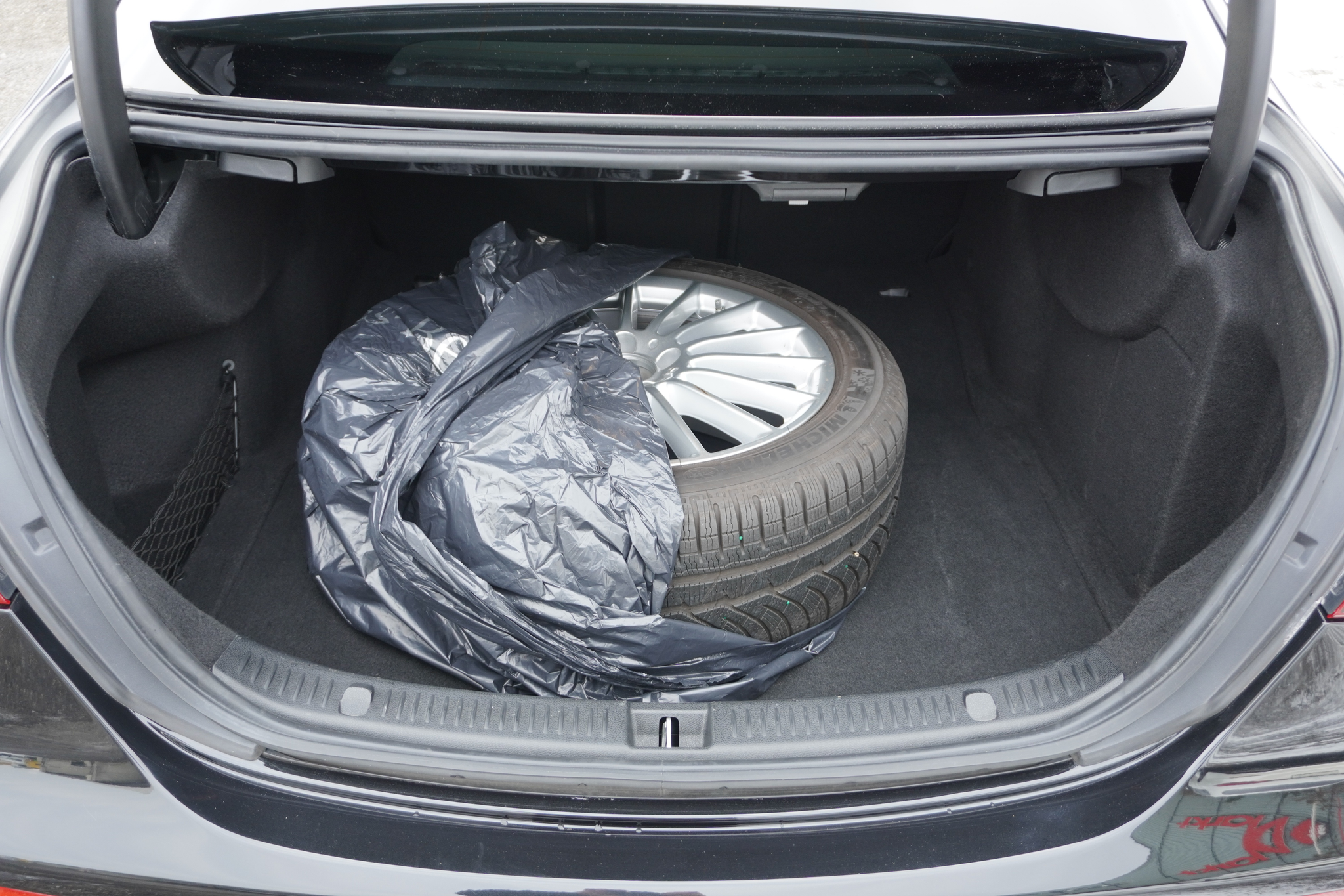 listing desktop thumbnail image 9