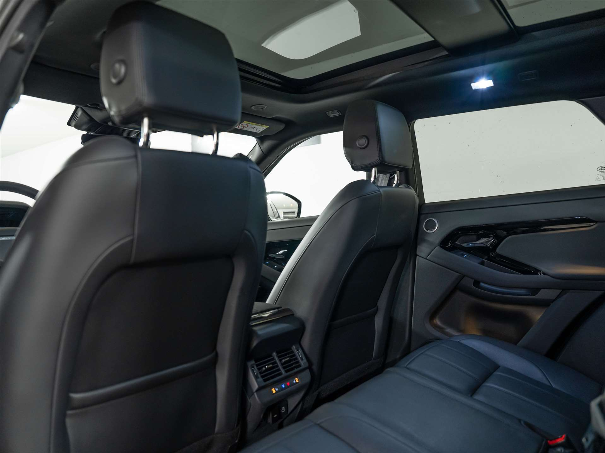 listing desktop thumbnail image 12