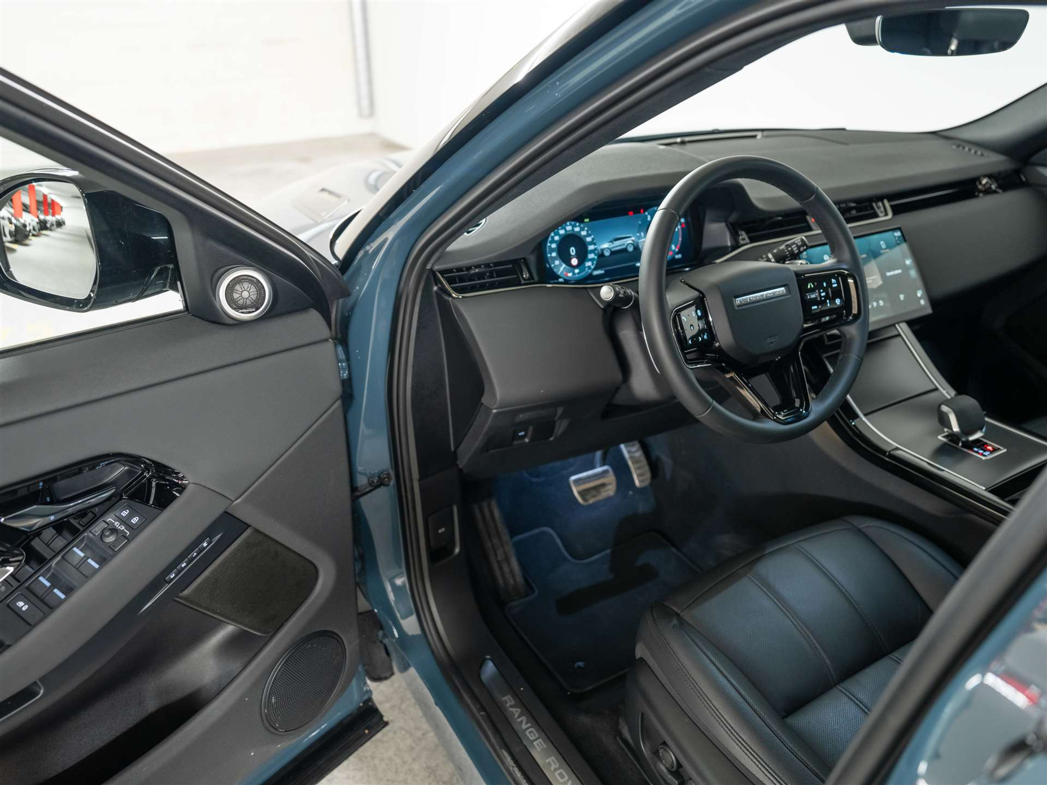 listing desktop thumbnail image 7