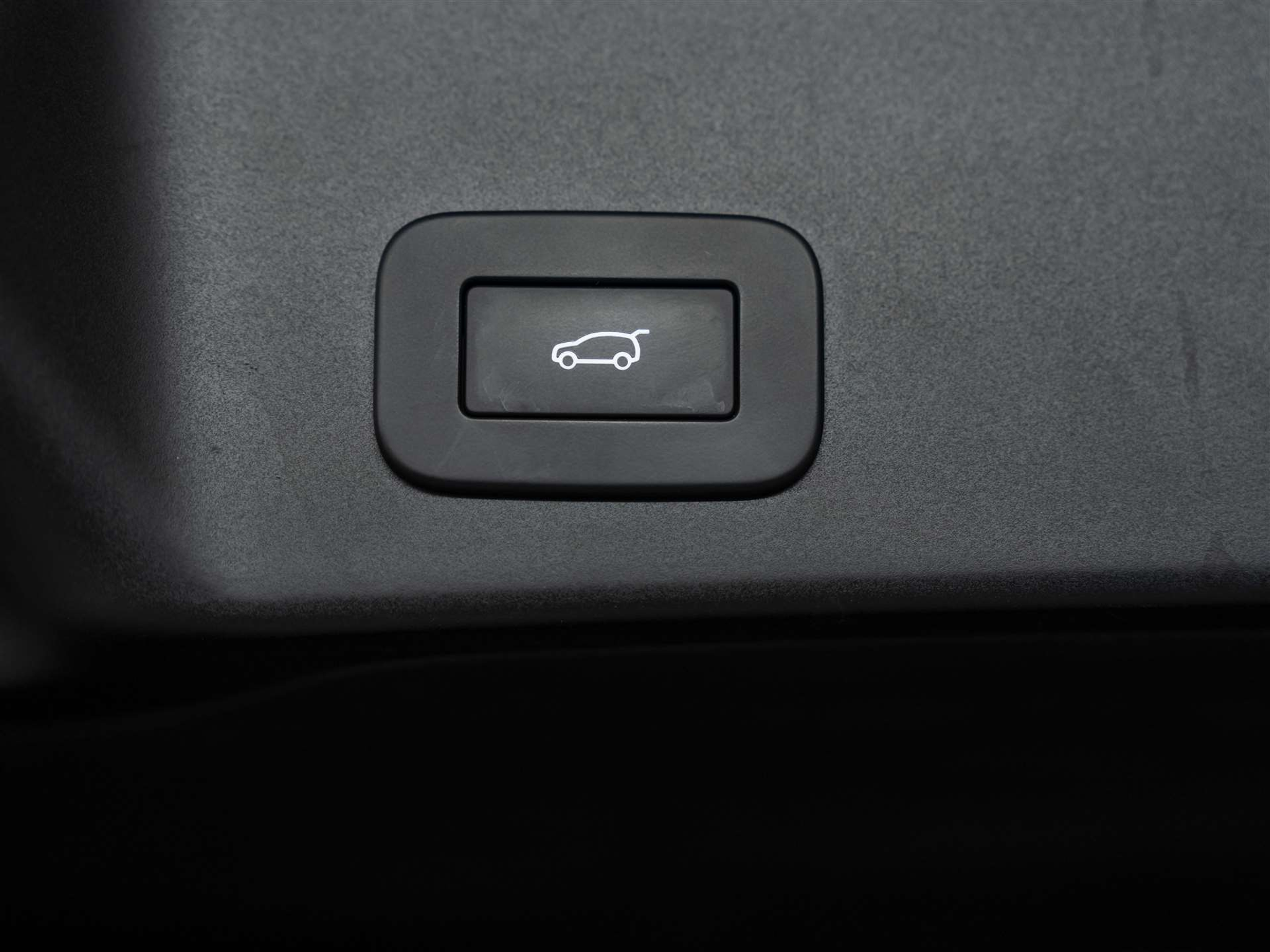 listing desktop thumbnail image 44