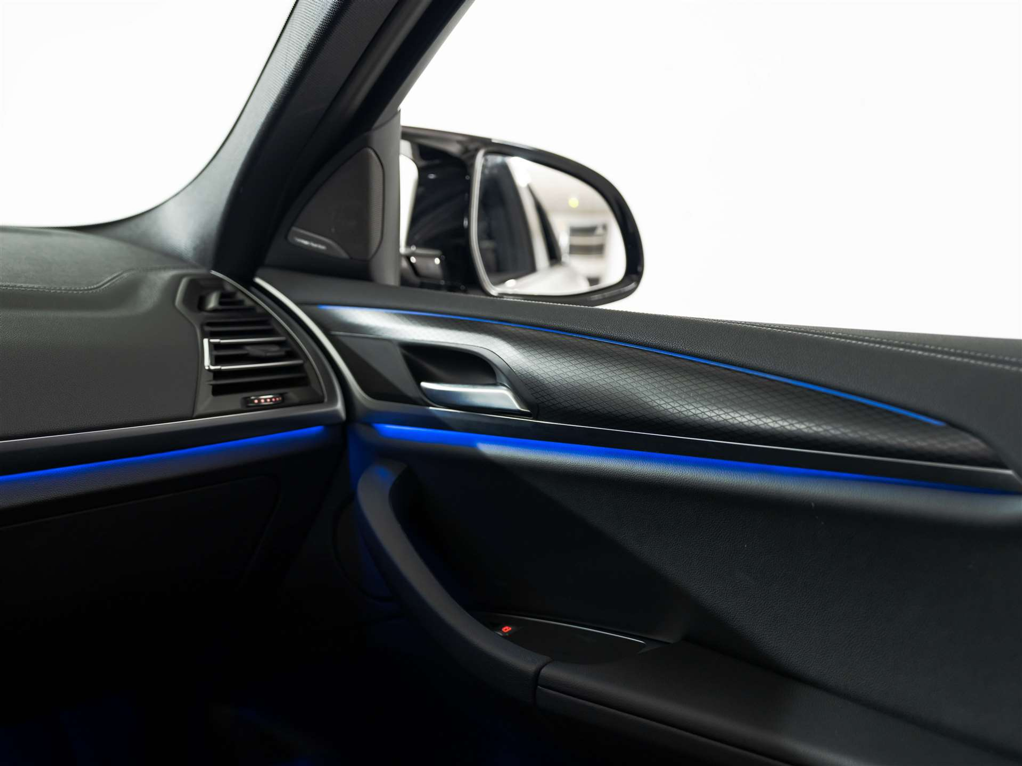 listing desktop thumbnail image 30