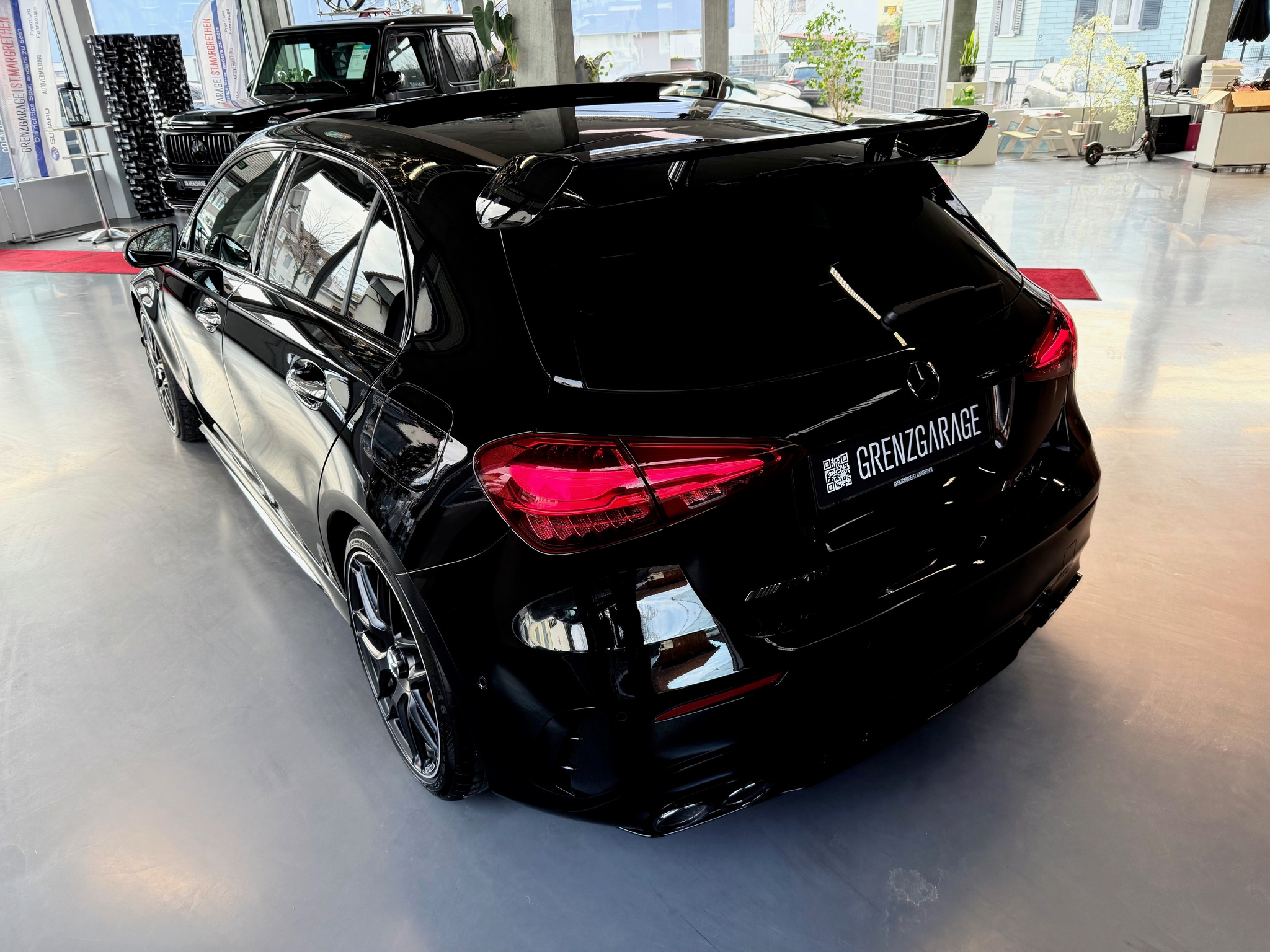 listing desktop thumbnail image 4