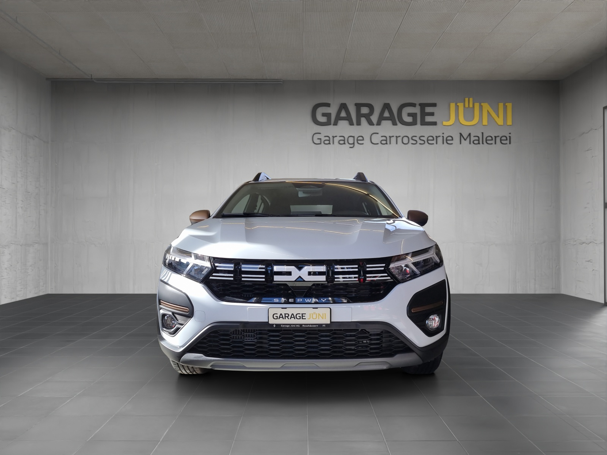 listing desktop thumbnail image 4