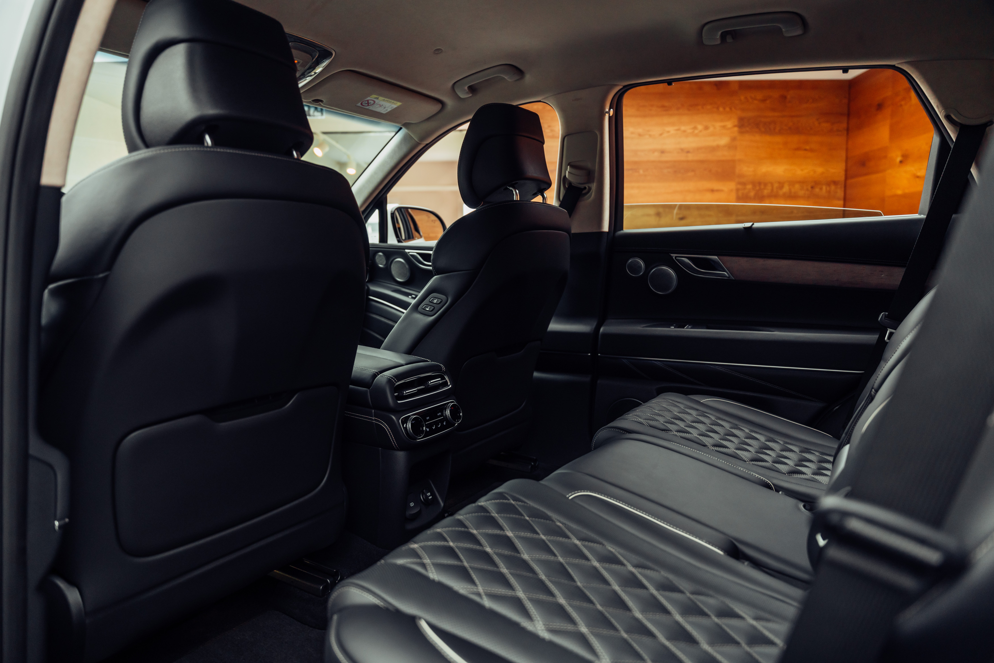 listing desktop thumbnail image 8