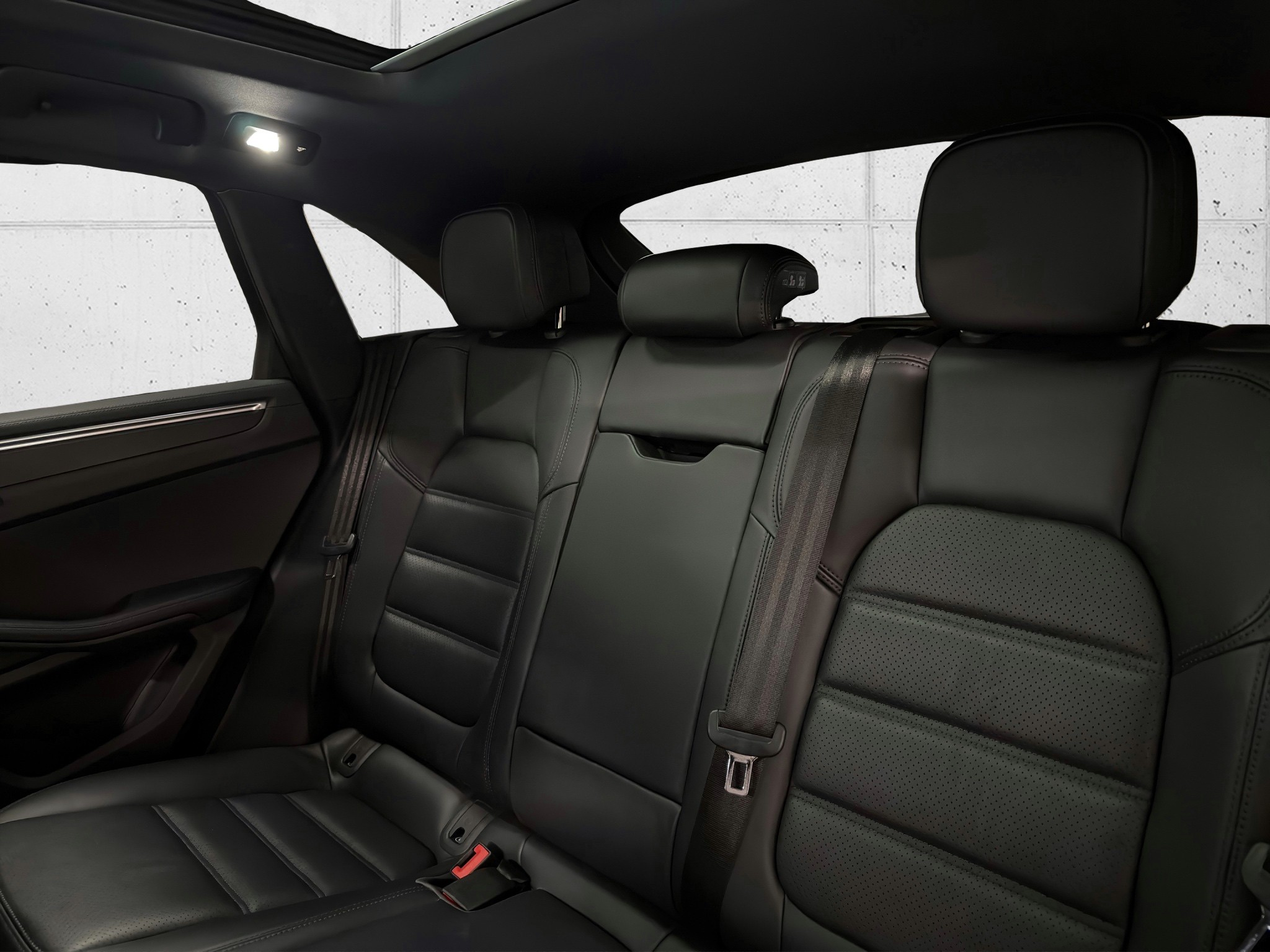 listing desktop thumbnail image 27