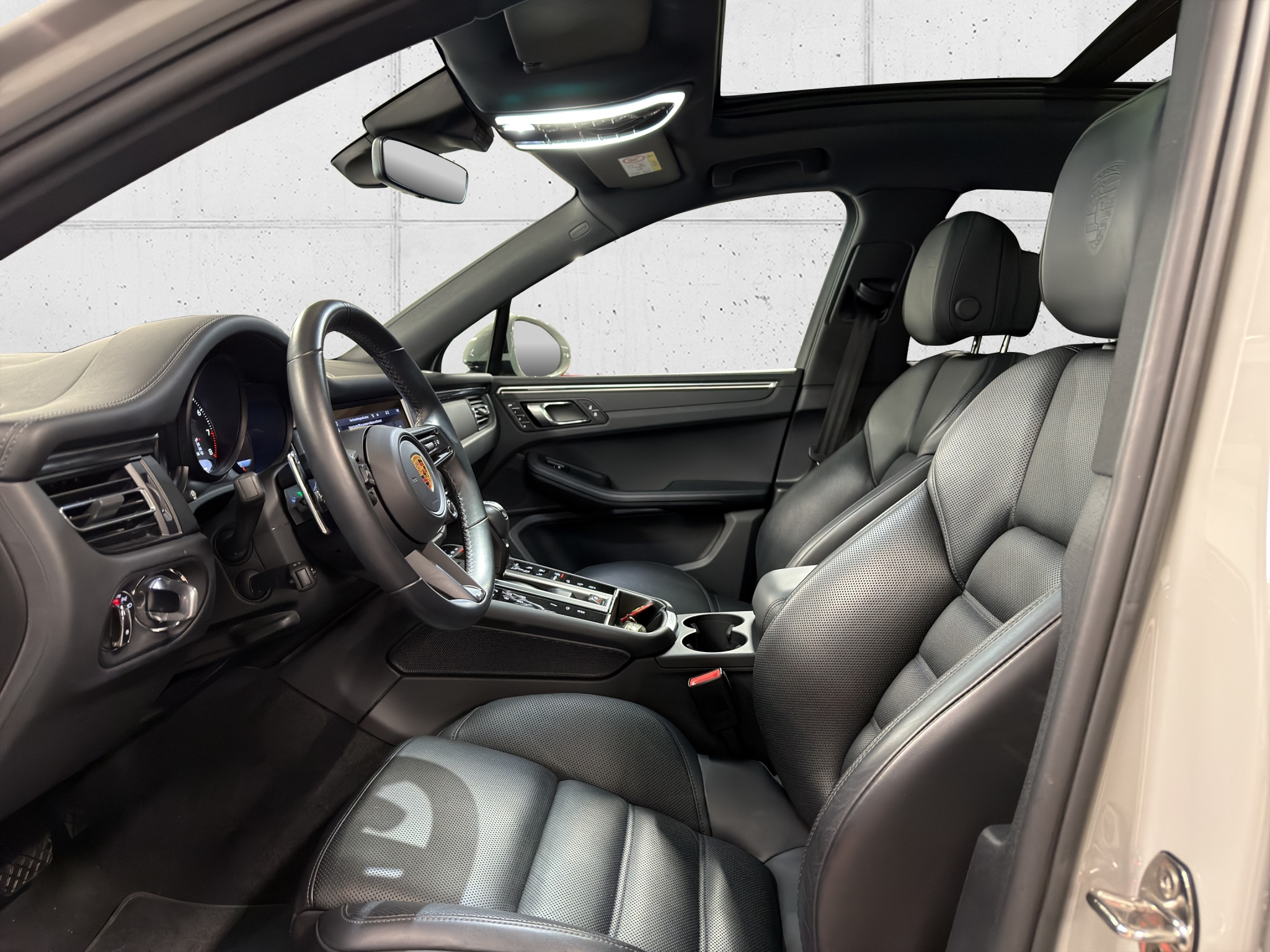 listing desktop thumbnail image 9