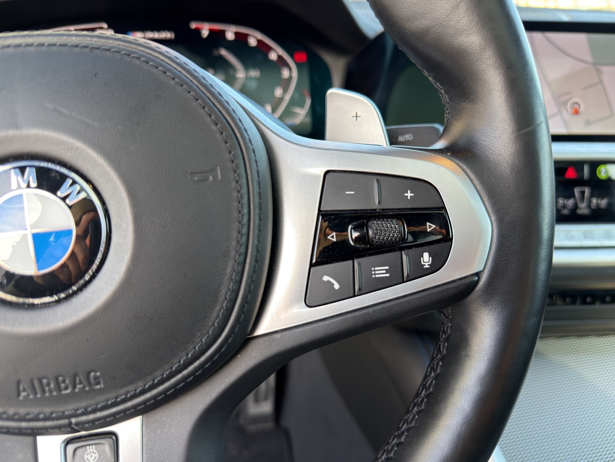 listing desktop thumbnail image 17