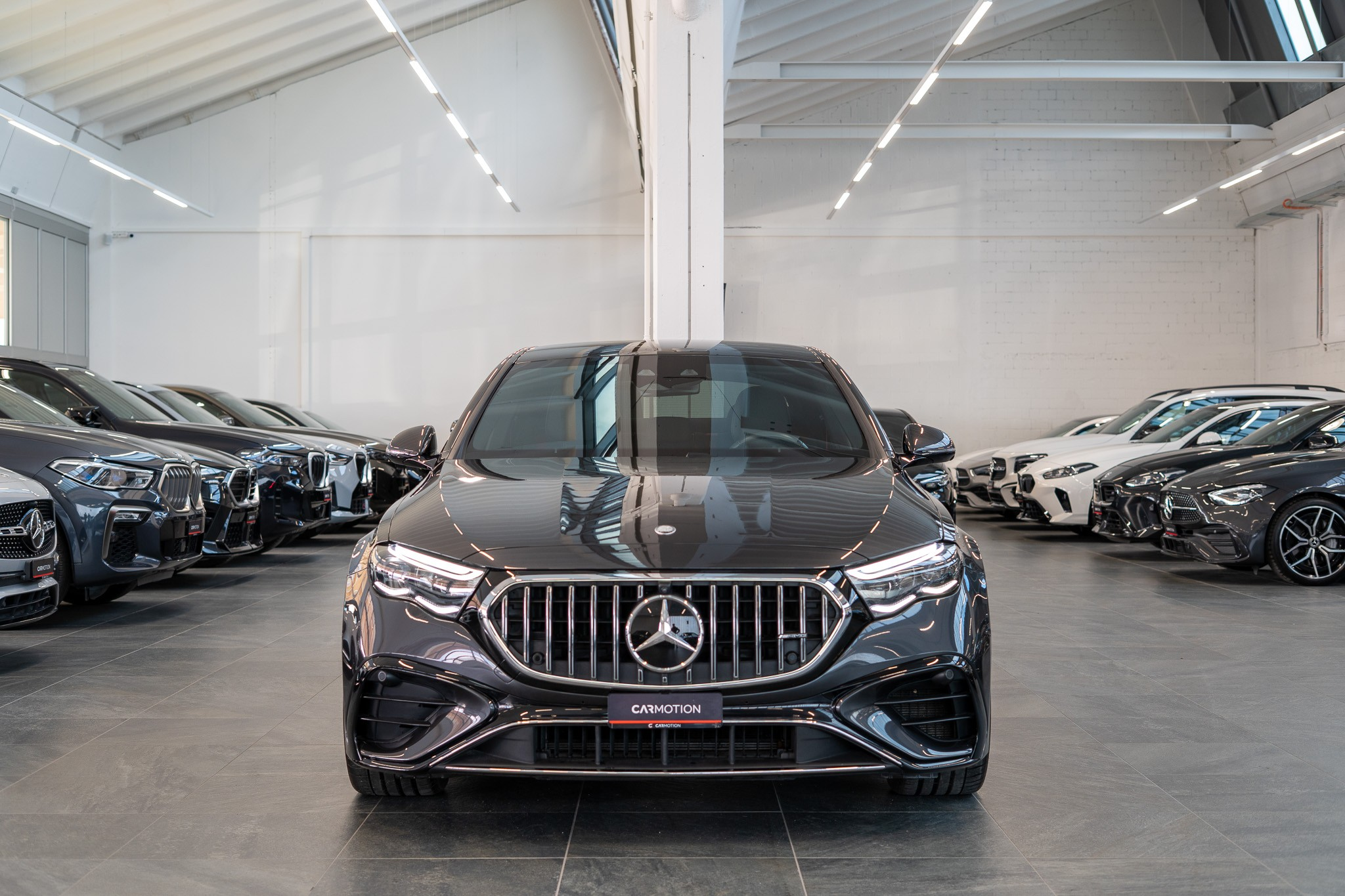 listing desktop thumbnail image 1