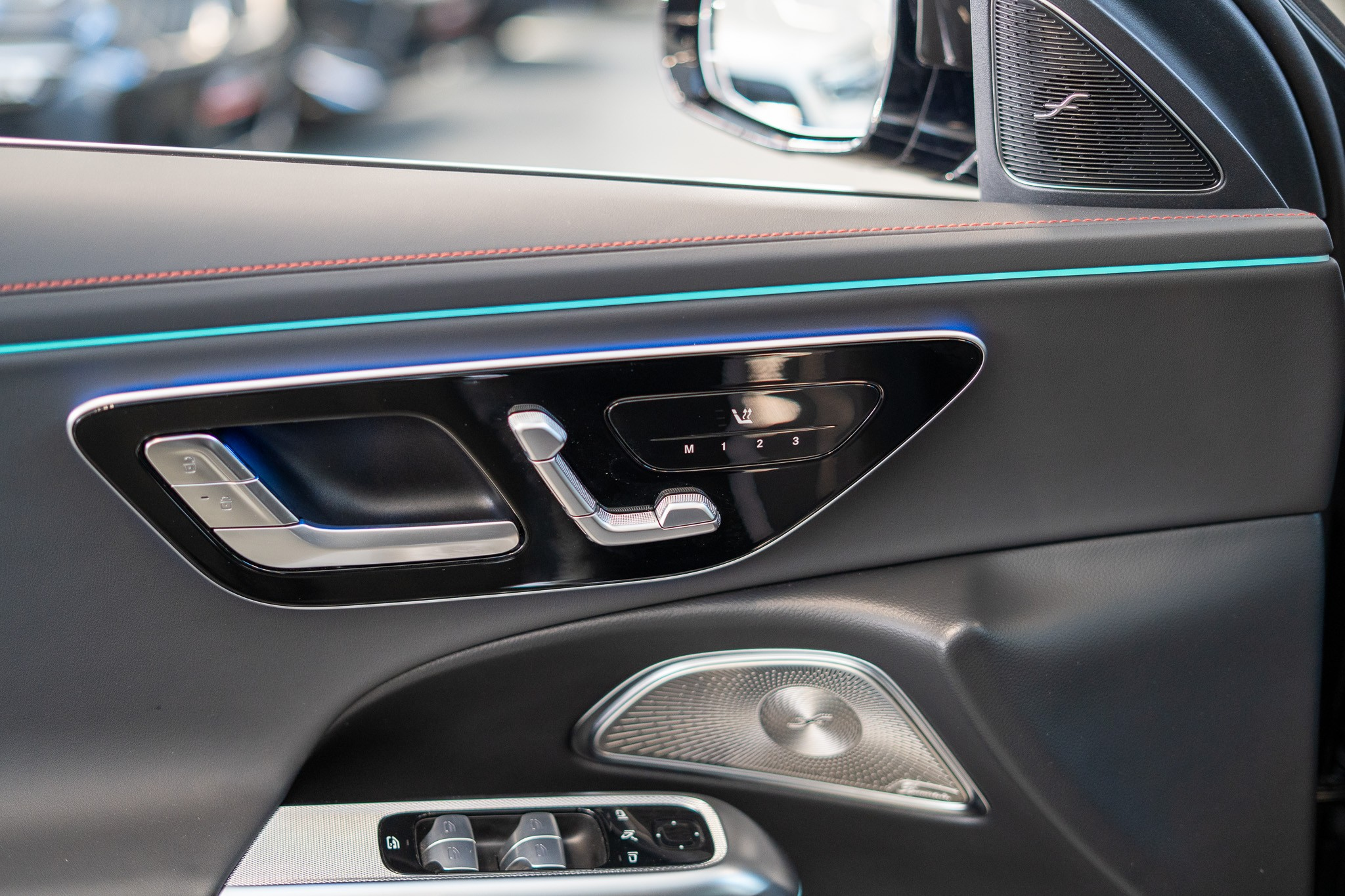 listing desktop thumbnail image 17