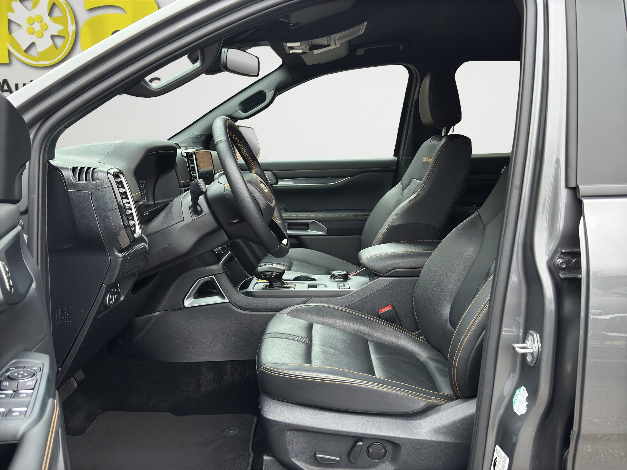 listing desktop thumbnail image 11