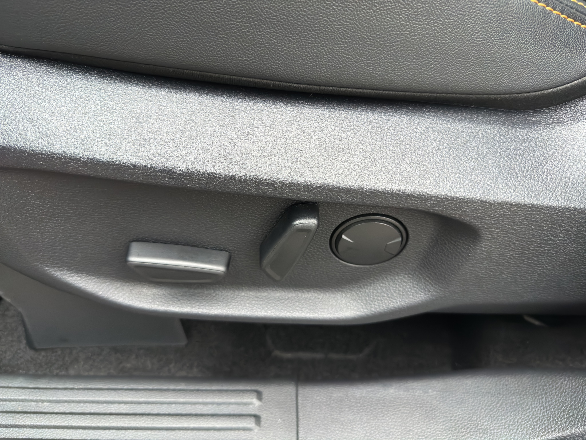 listing desktop thumbnail image 12