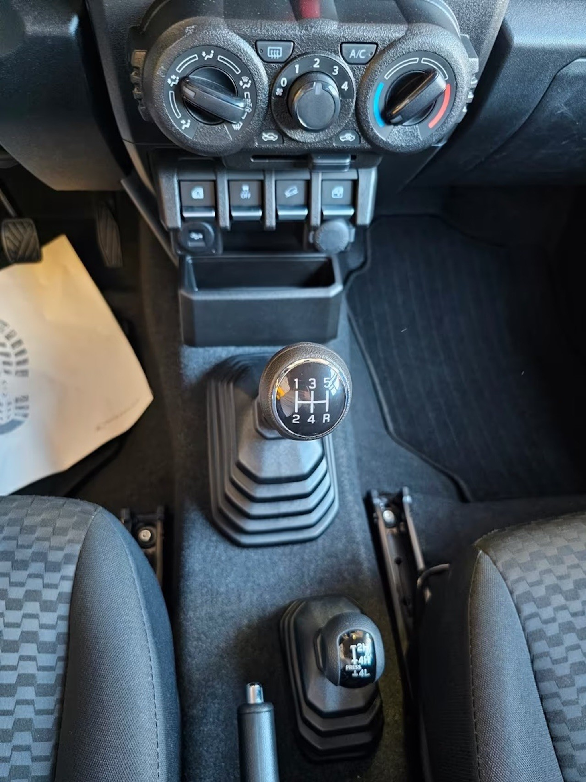 listing desktop thumbnail image 18