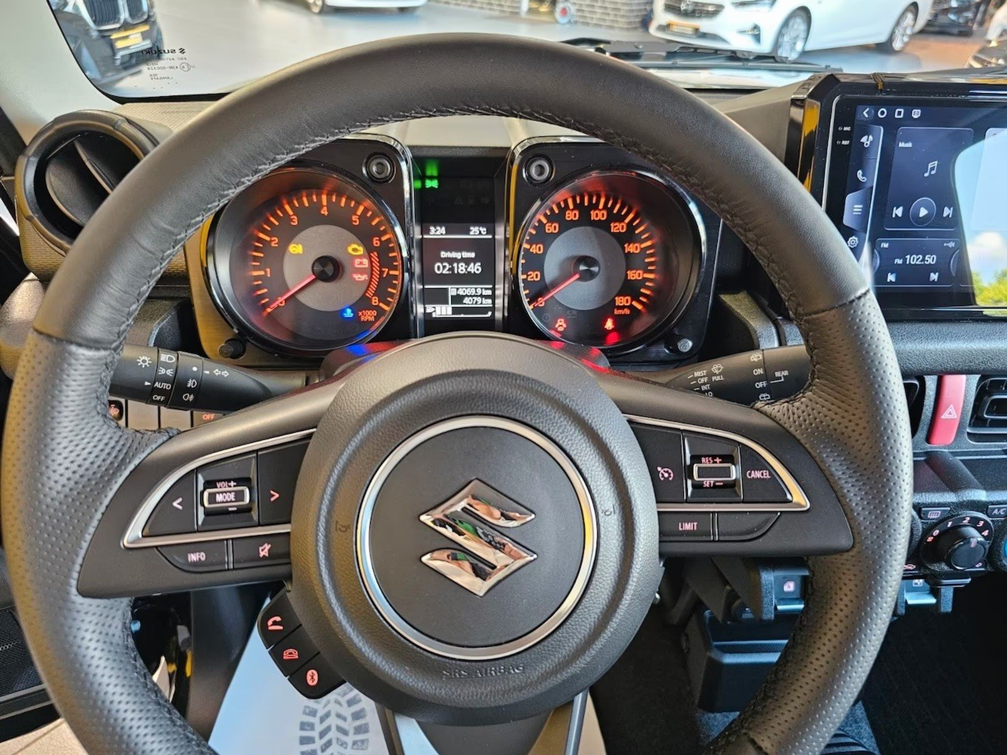 listing desktop thumbnail image 7