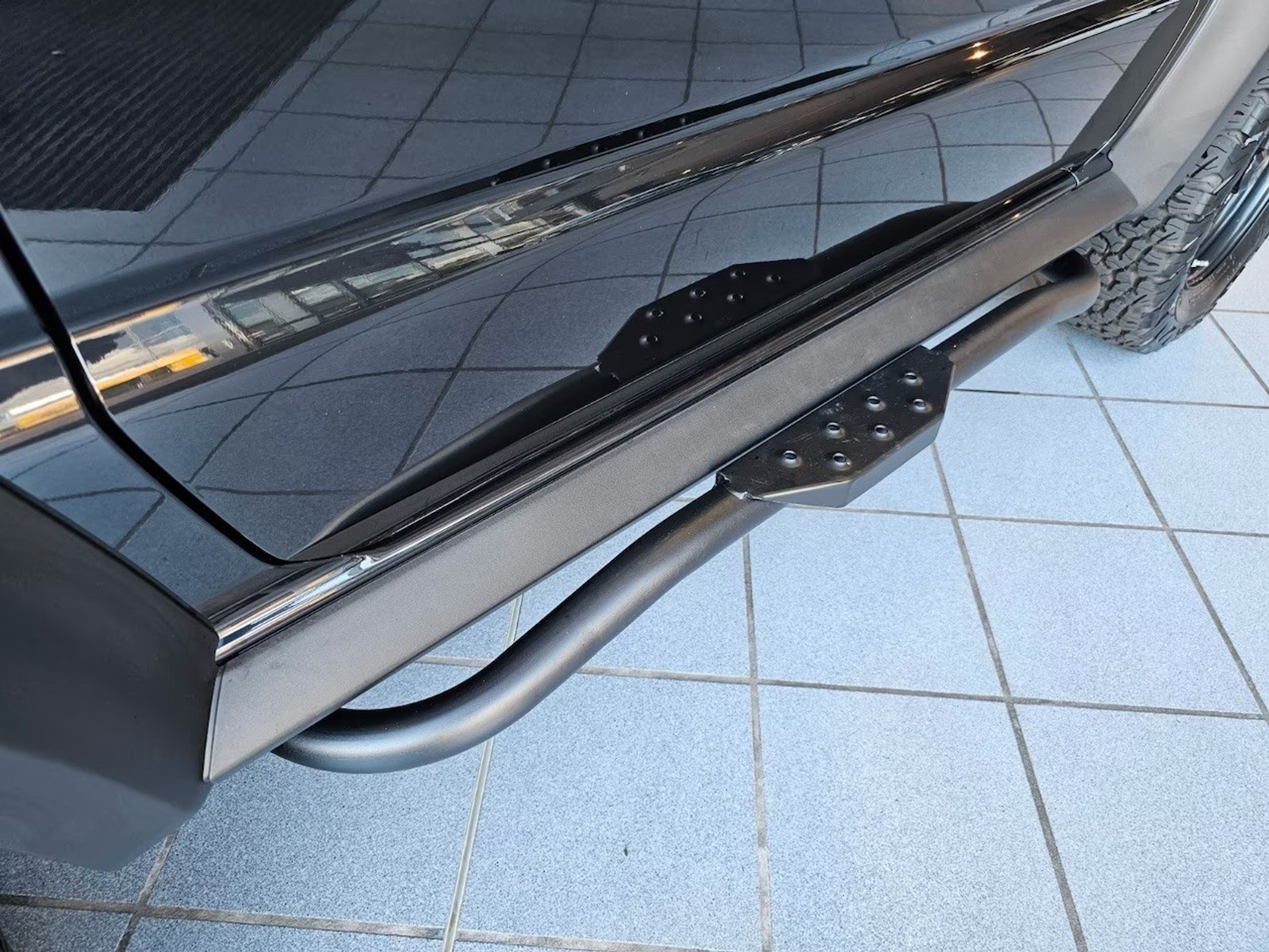 listing desktop thumbnail image 5