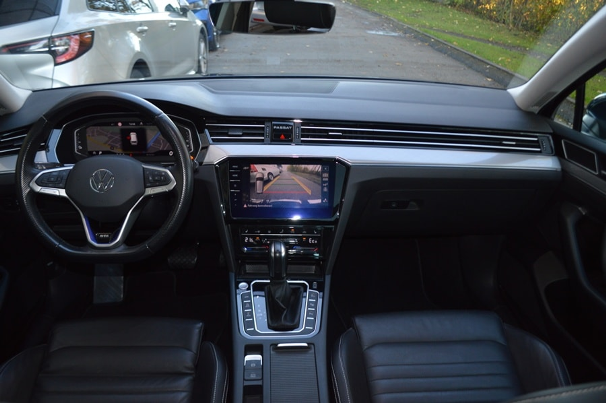 listing desktop thumbnail image 9