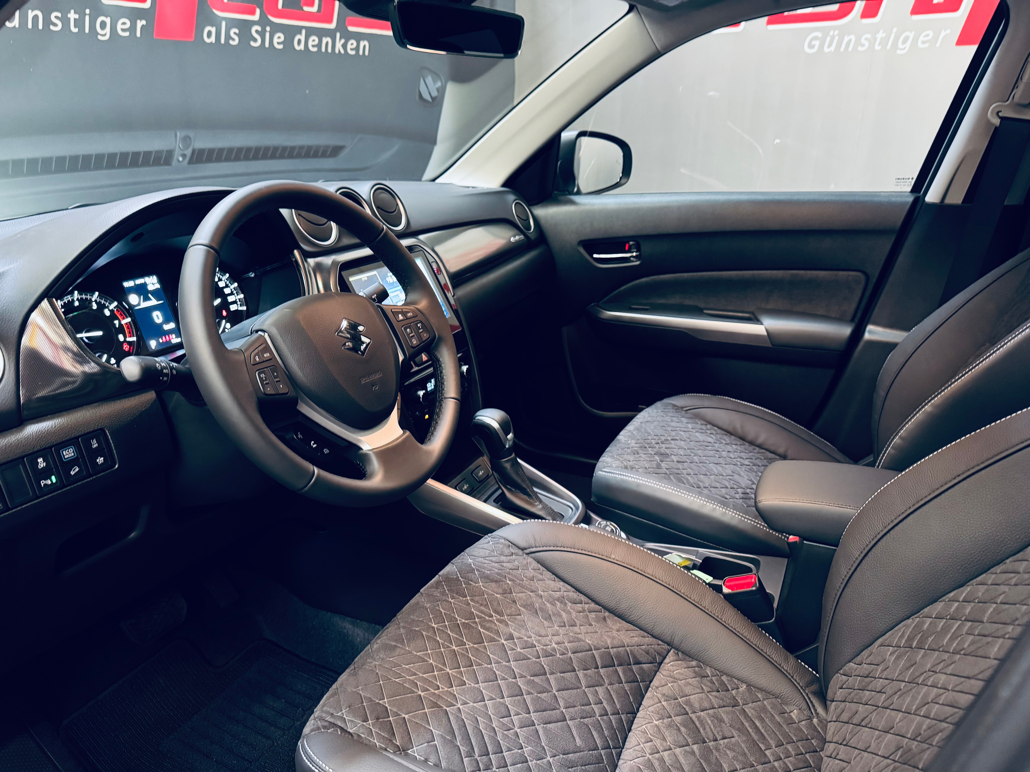 listing desktop thumbnail image 11