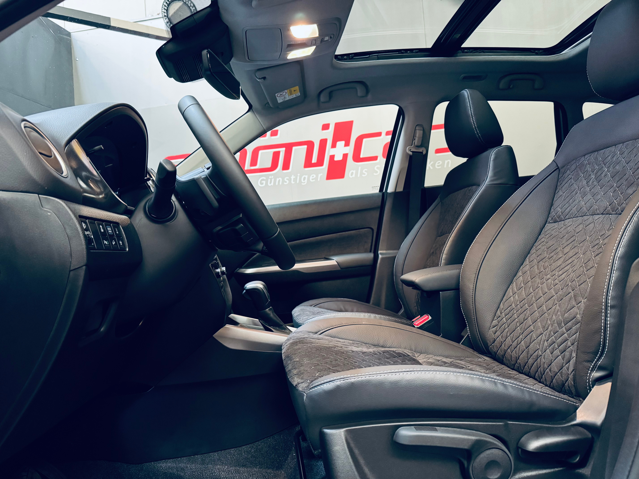 listing desktop thumbnail image 10