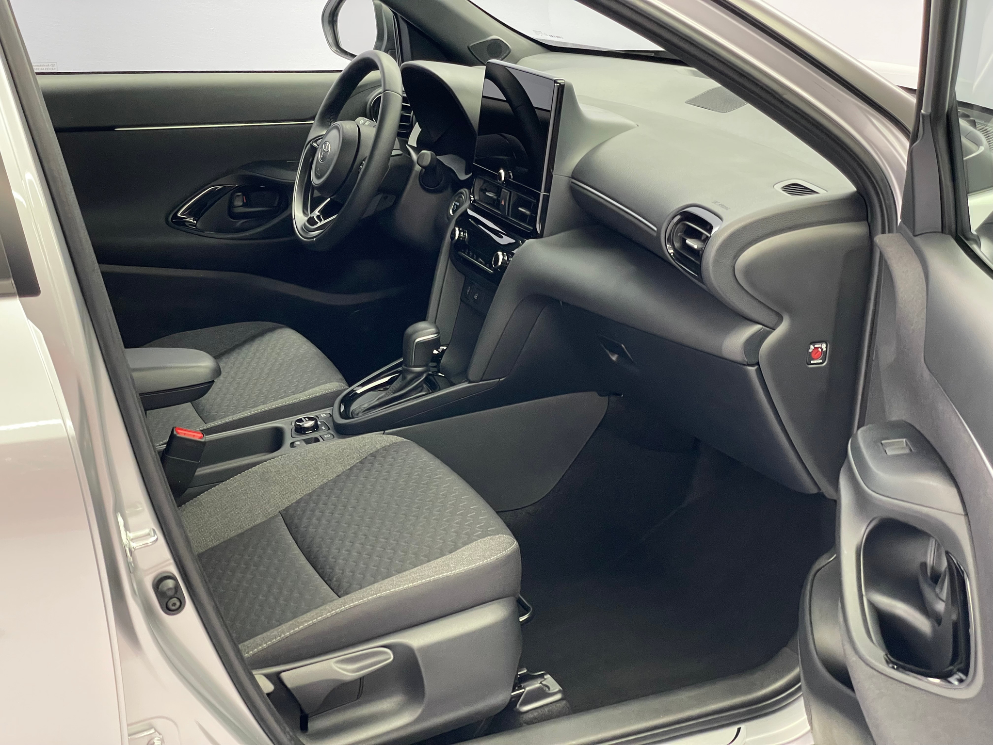 listing desktop thumbnail image 7