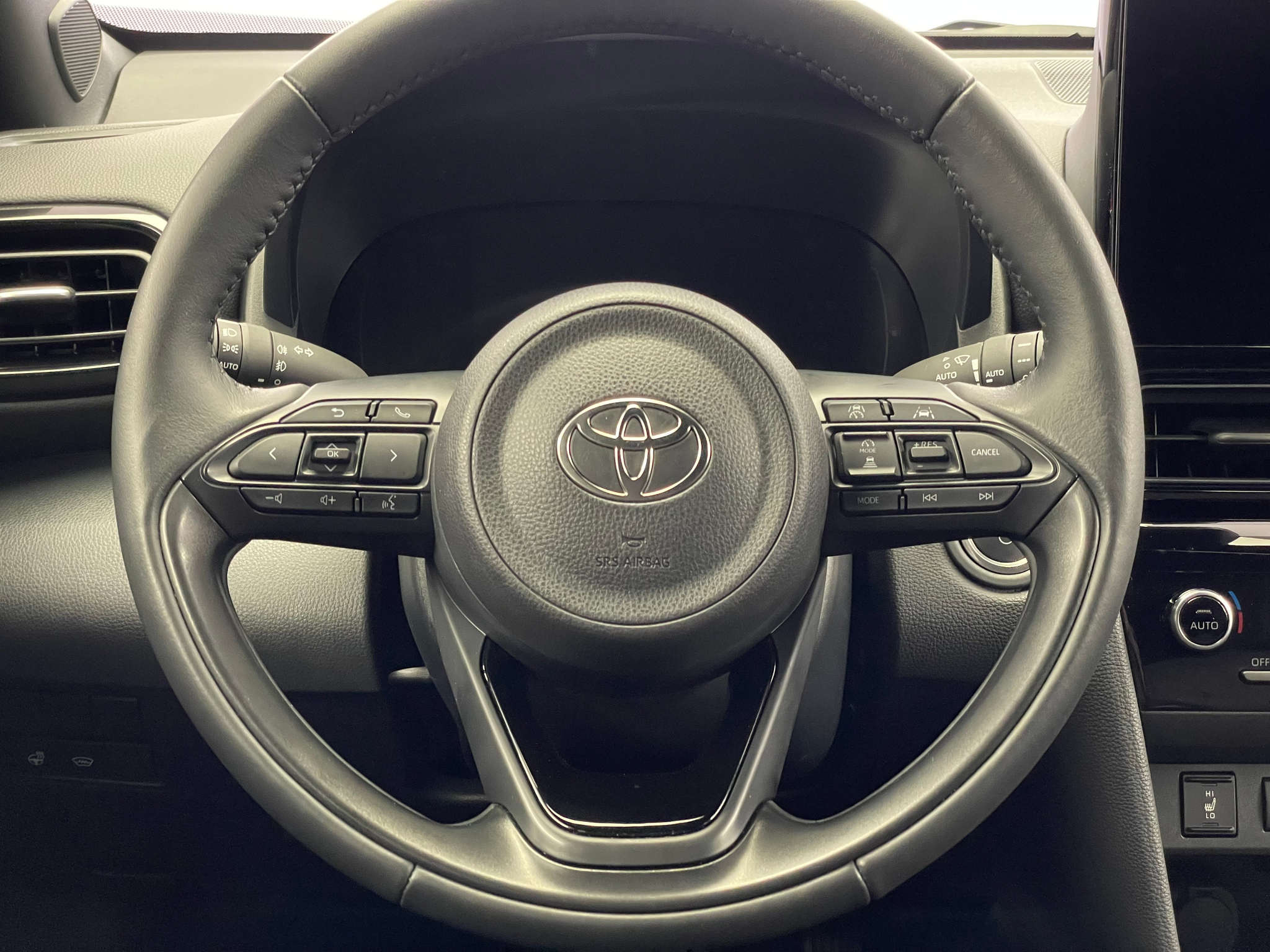 listing desktop thumbnail image 12