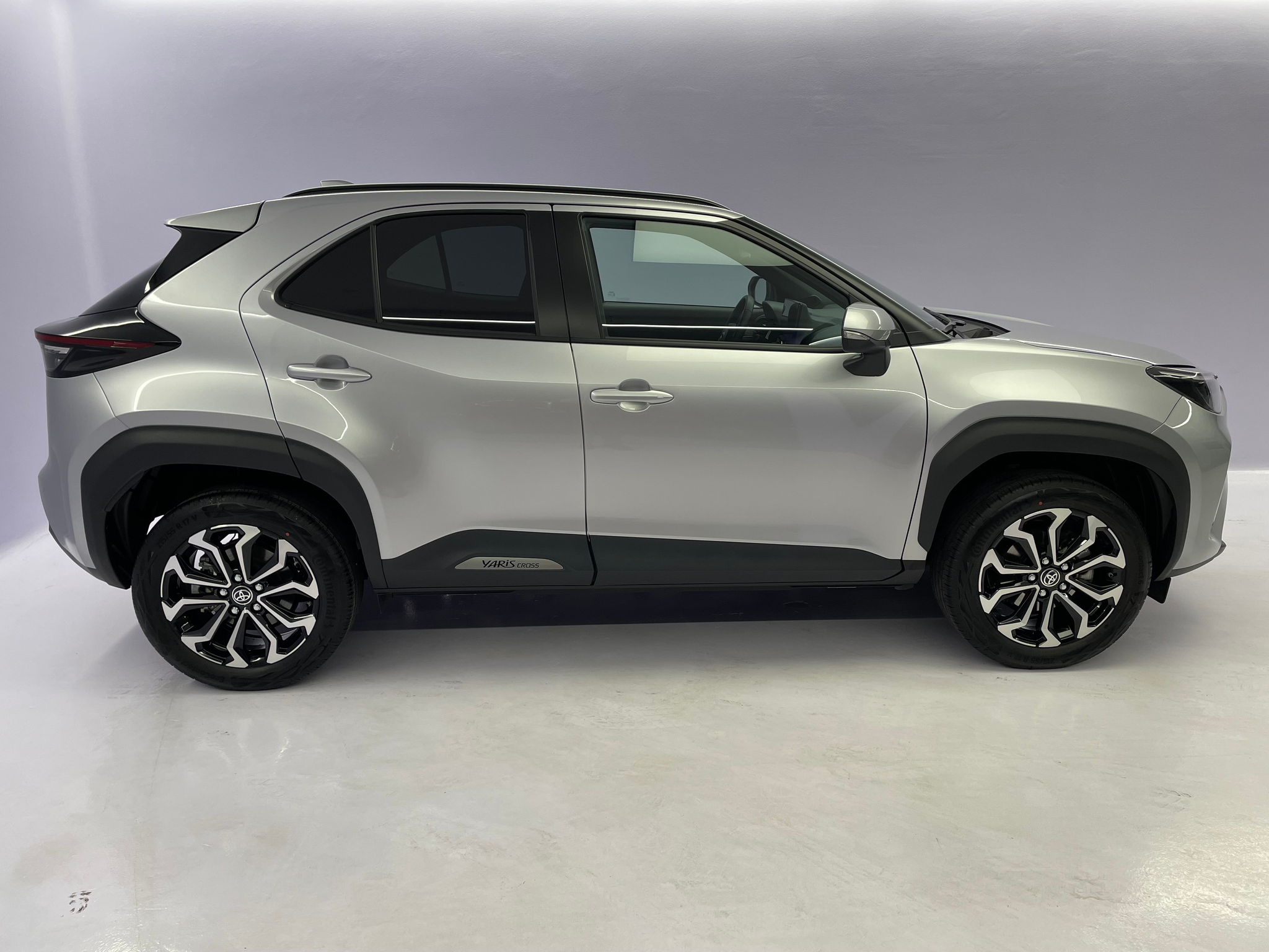 listing desktop thumbnail image 2