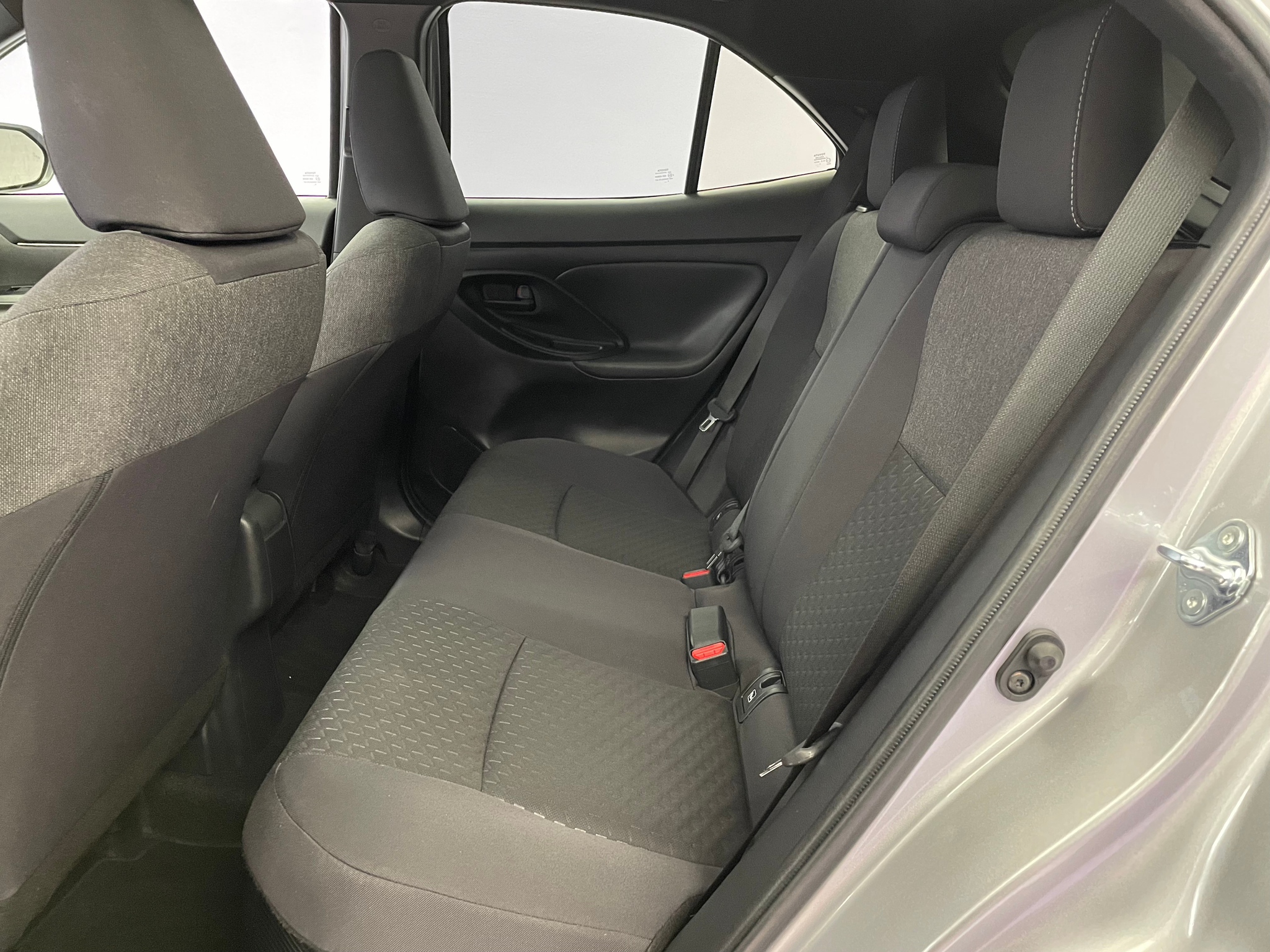 listing desktop thumbnail image 9