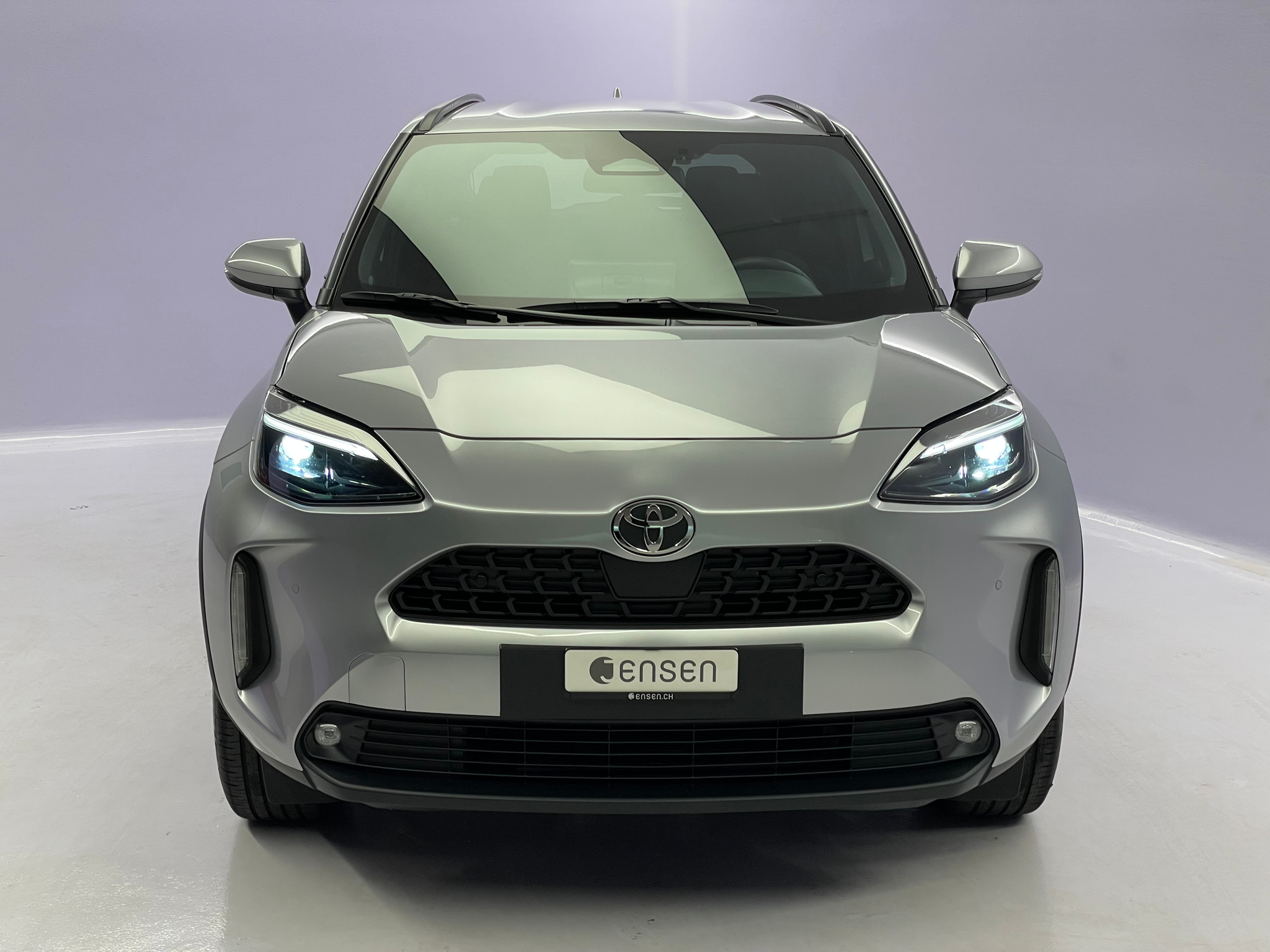 listing desktop thumbnail image 1