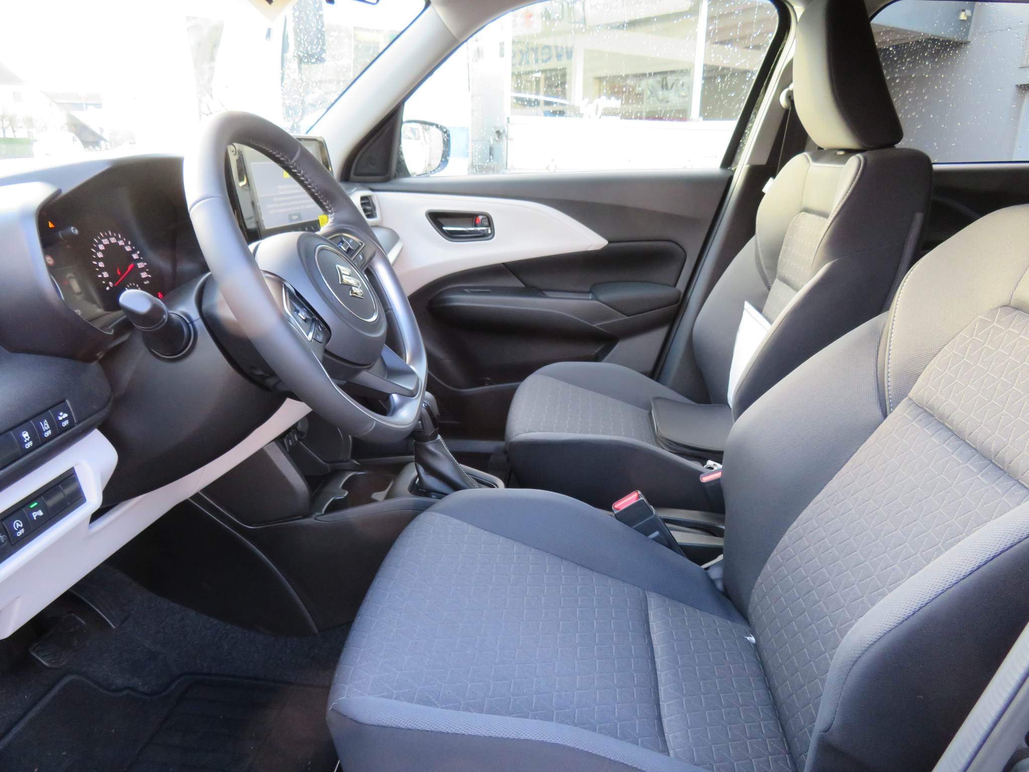 listing desktop thumbnail image 8