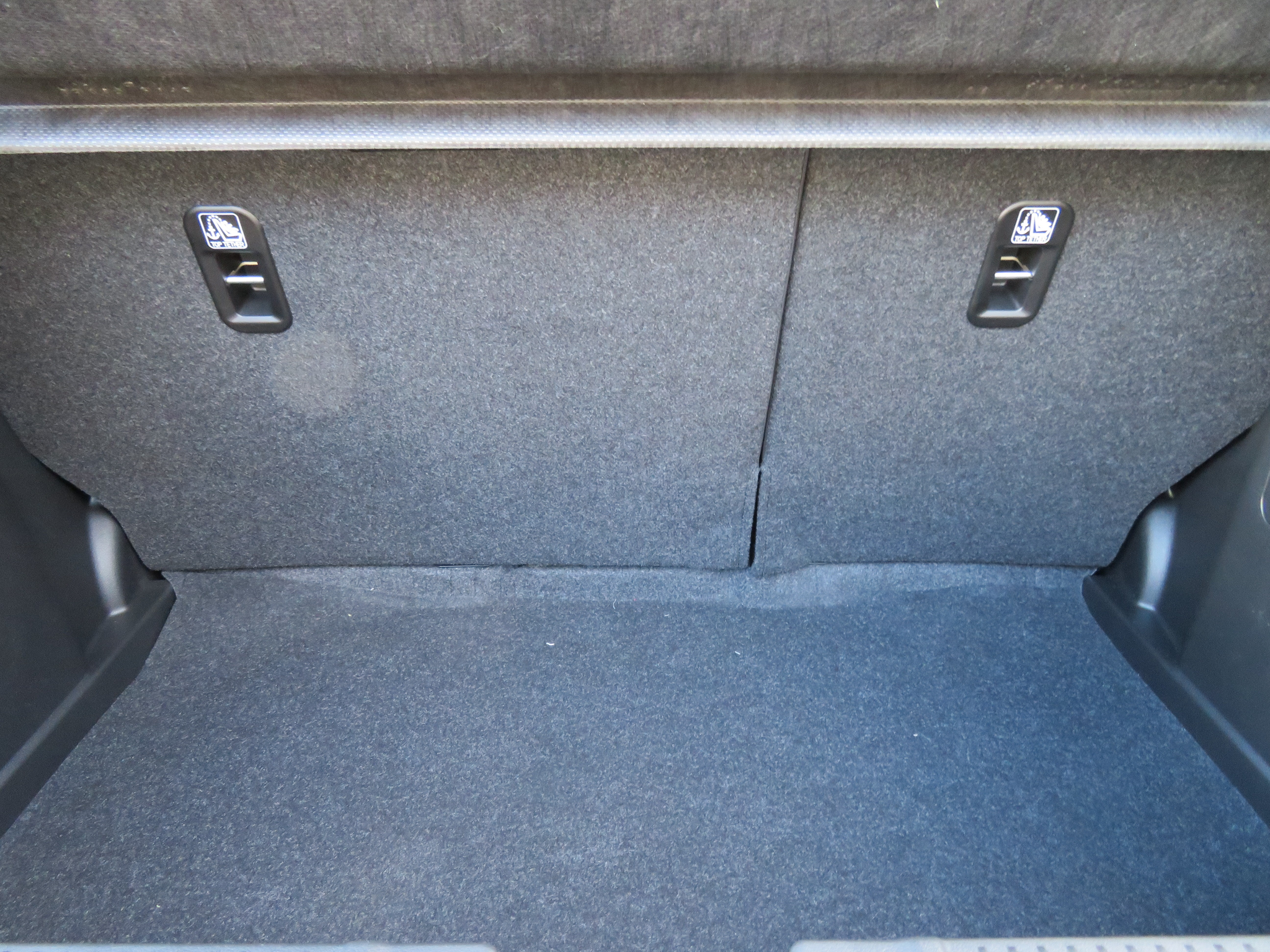 listing desktop thumbnail image 10