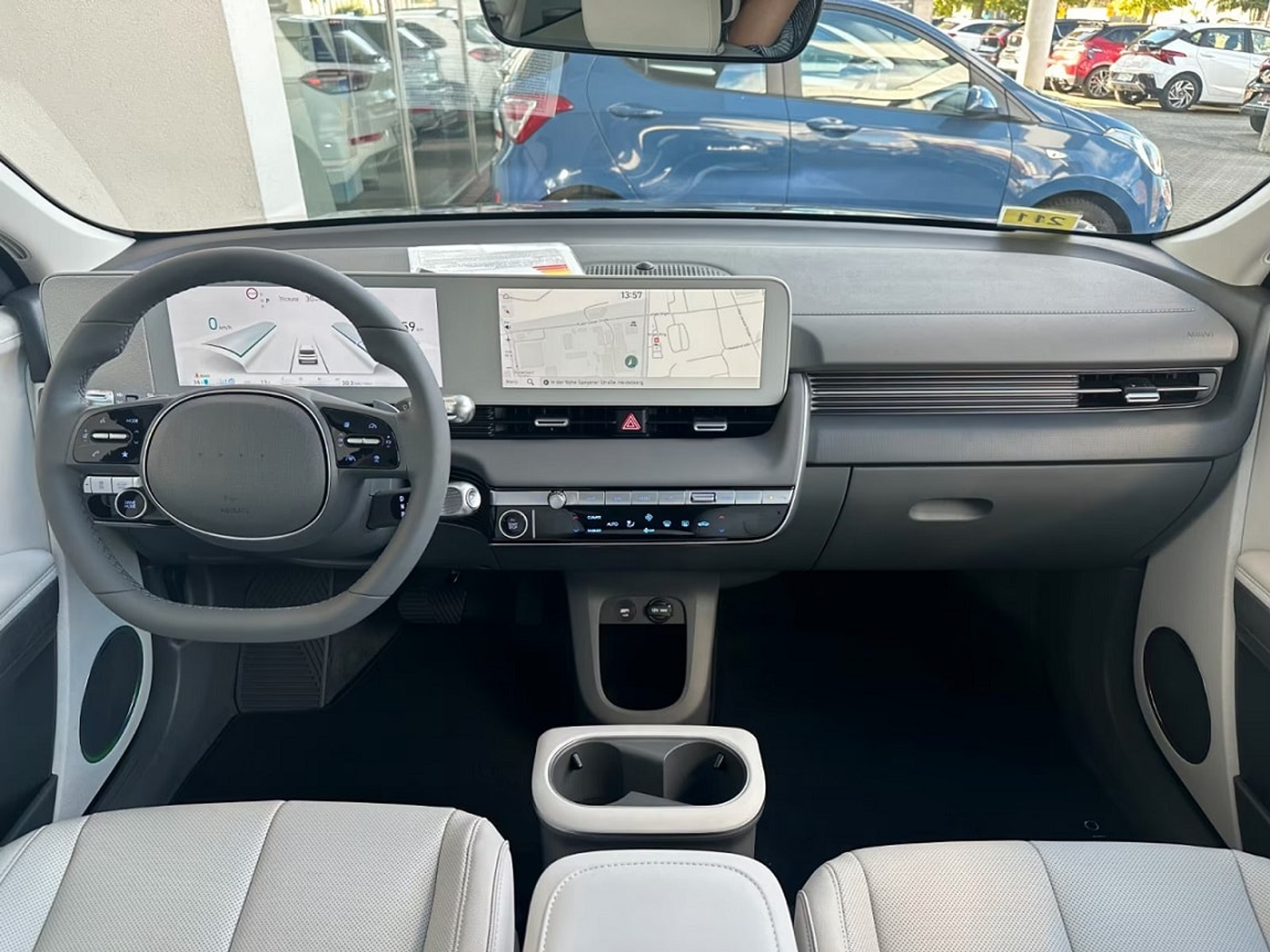 listing desktop thumbnail image 11