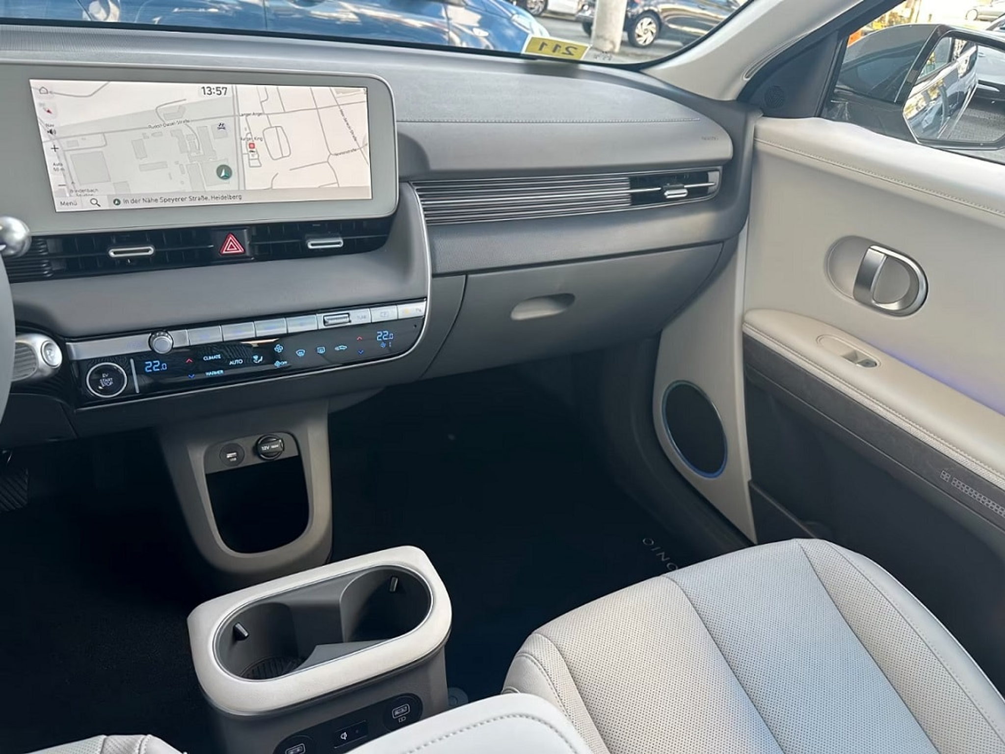 listing desktop thumbnail image 12