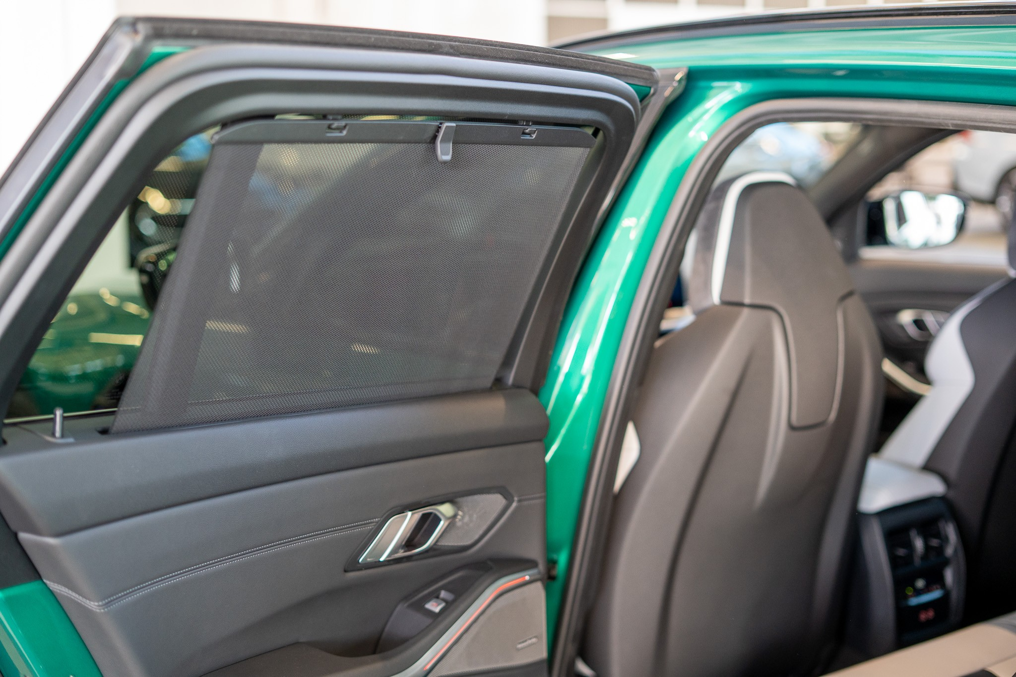 listing desktop thumbnail image 14