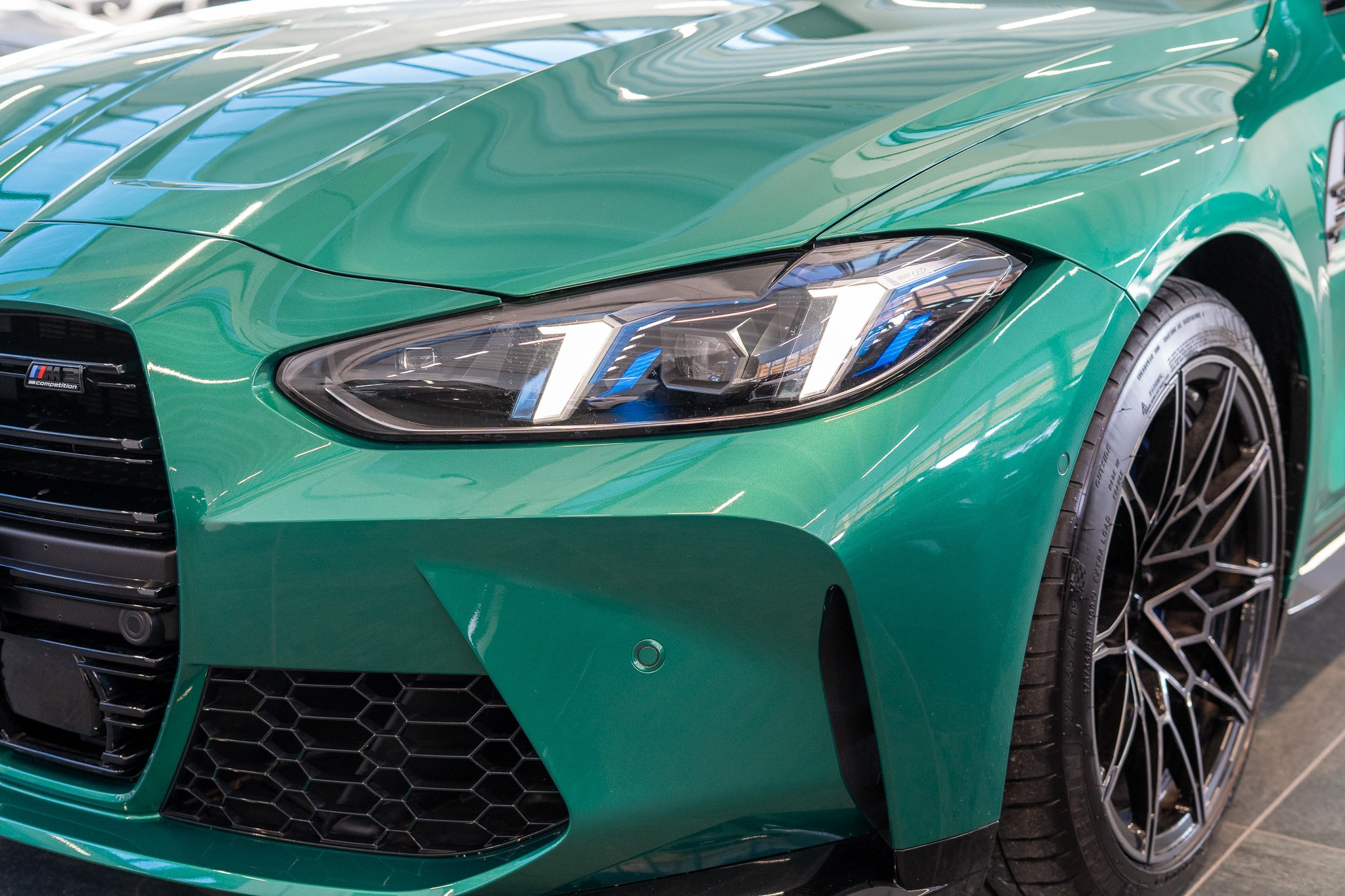 listing desktop thumbnail image 24