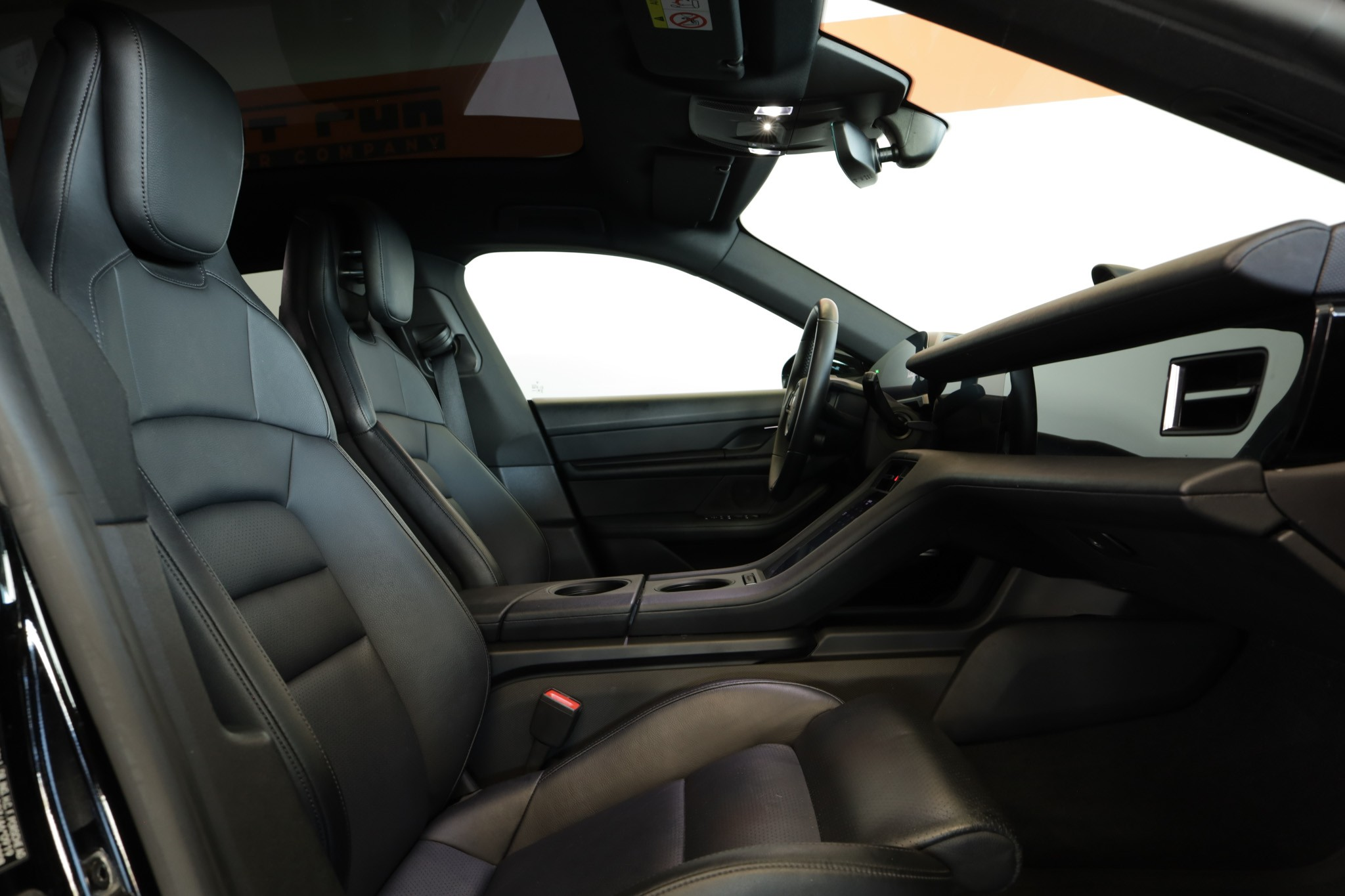 listing desktop thumbnail image 9