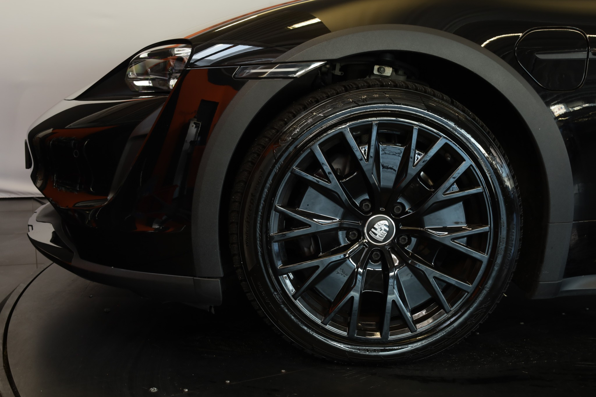 listing desktop thumbnail image 7