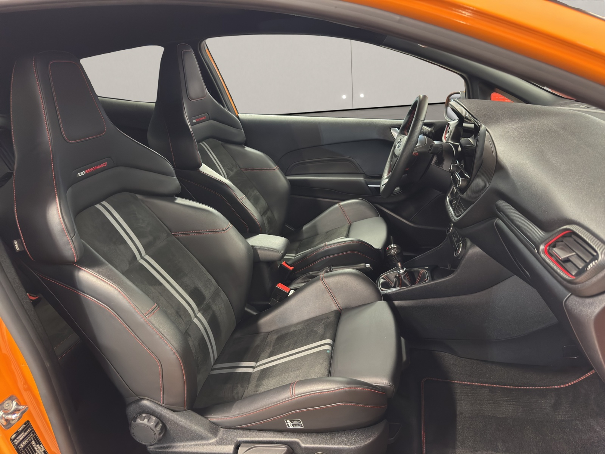 listing desktop thumbnail image 8