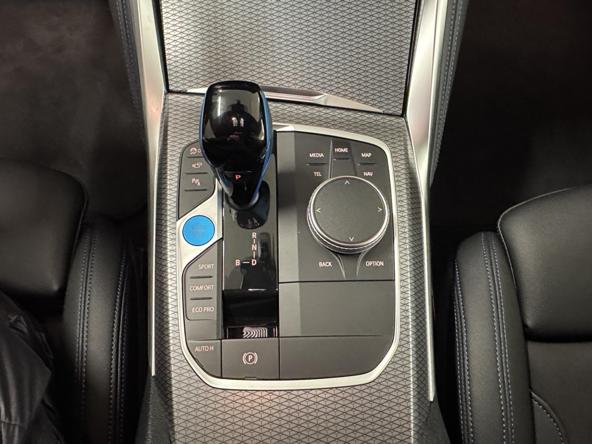 listing desktop thumbnail image 17