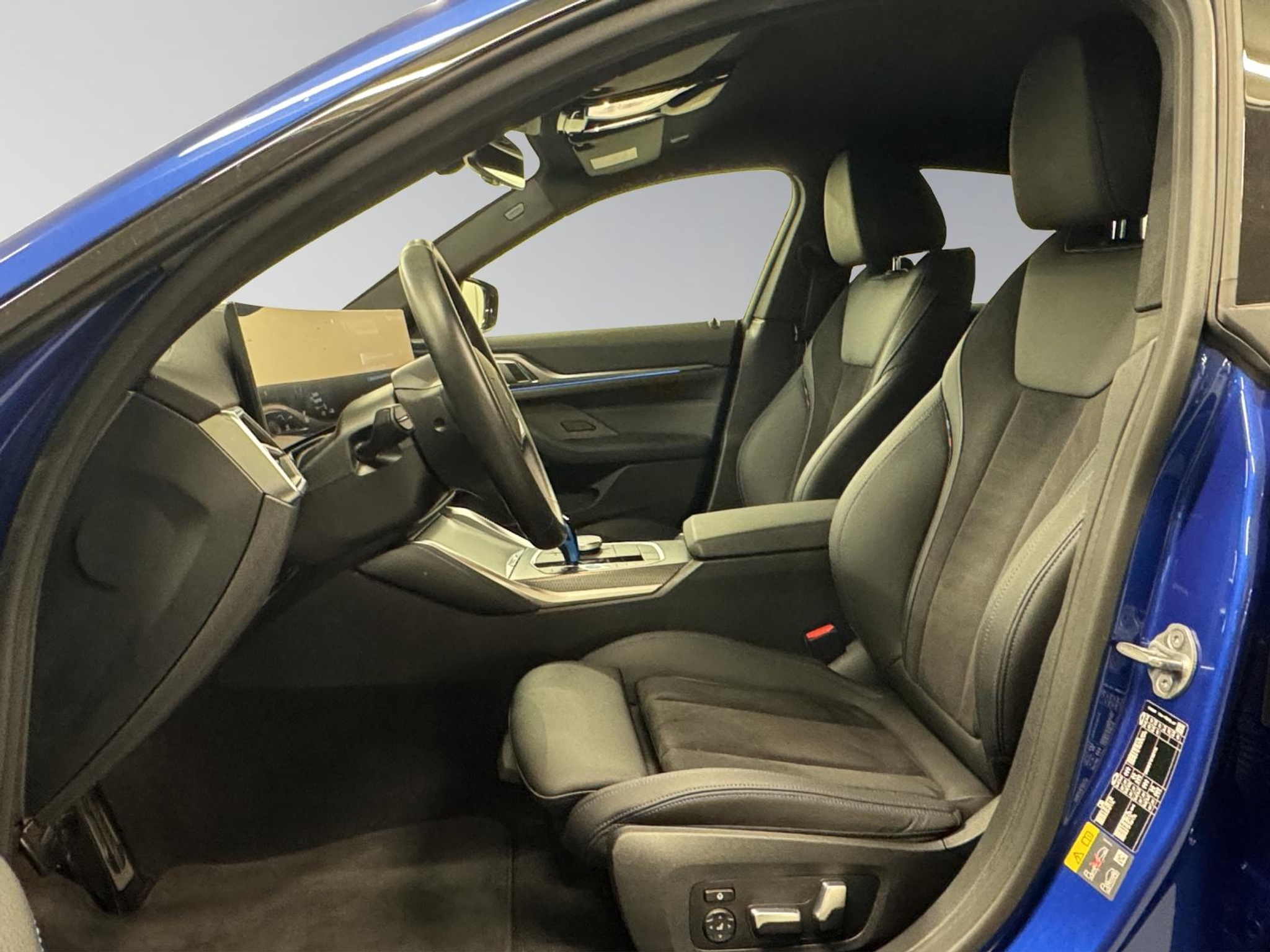 listing desktop thumbnail image 10